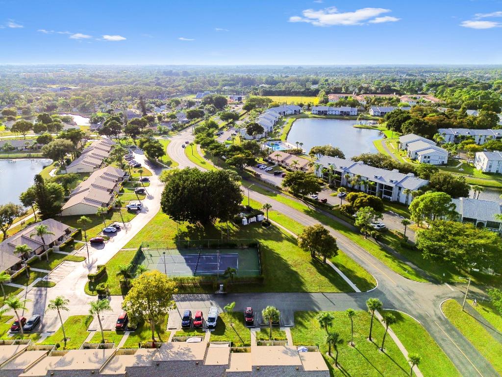 PALM CLUB VILLAGE CONDO - Residential