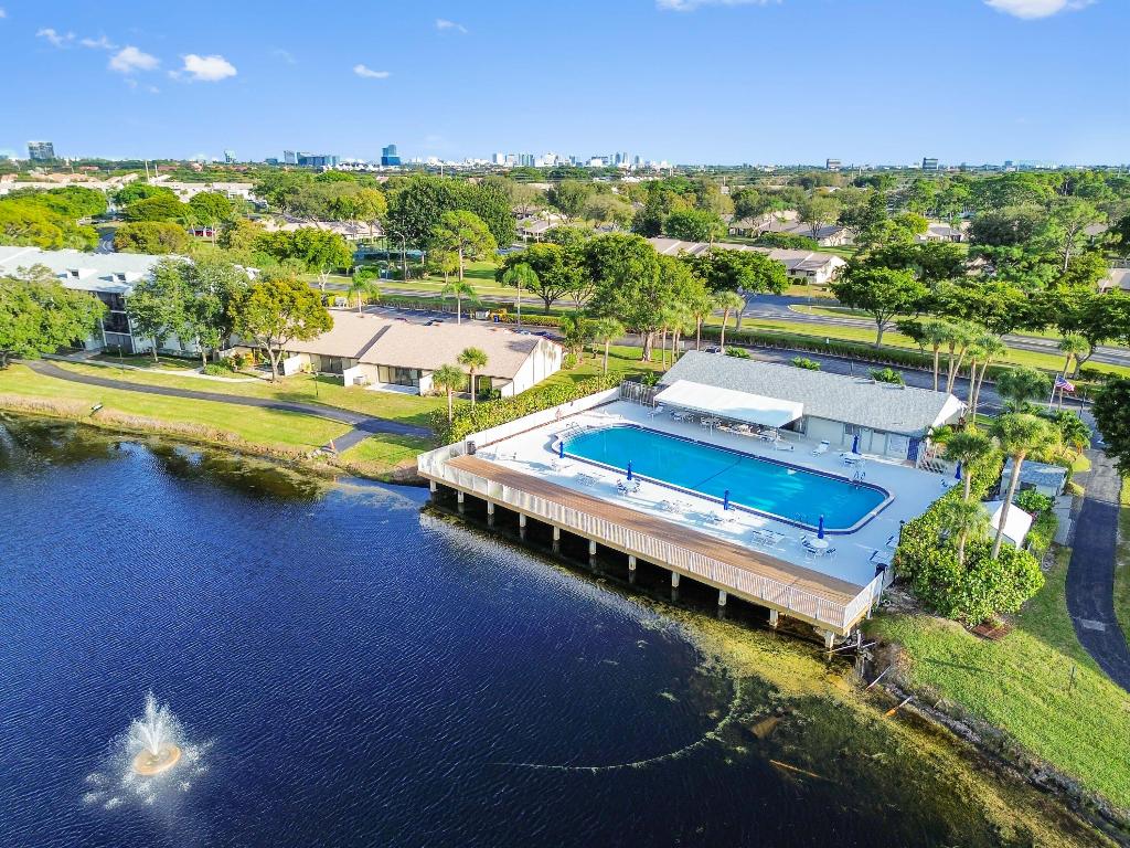 PALM CLUB VILLAGE CONDO - Residential