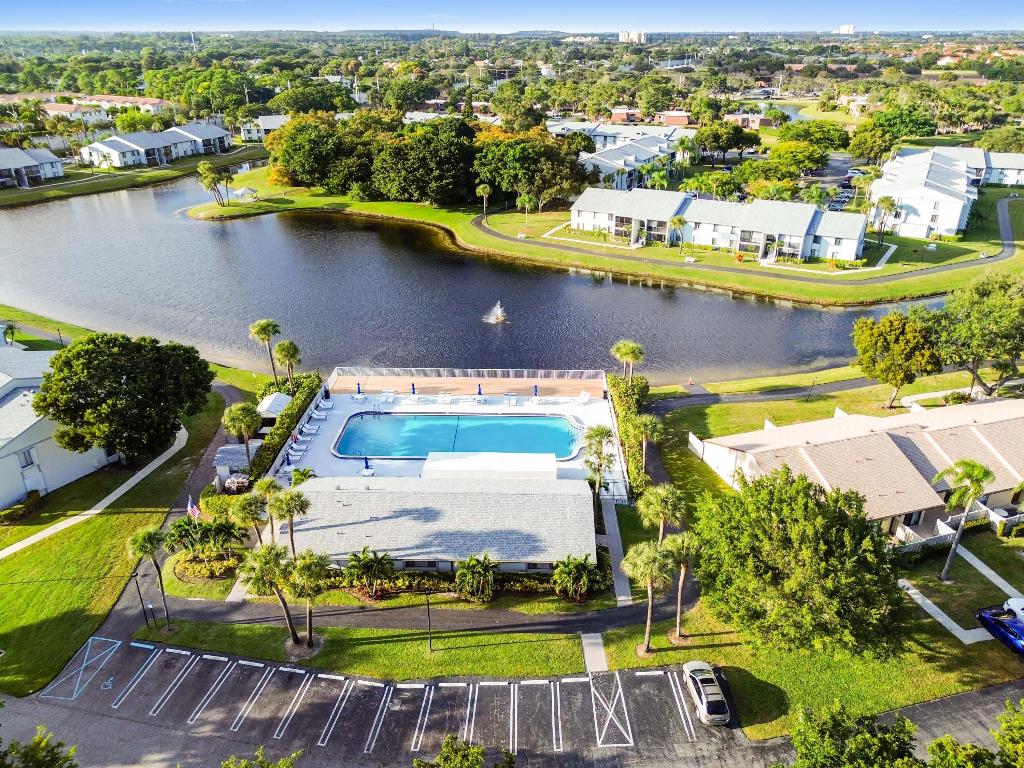 PALM CLUB VILLAGE CONDO - Residential