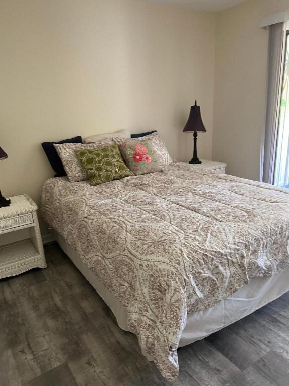 MILES GRANT CONDO - Residential