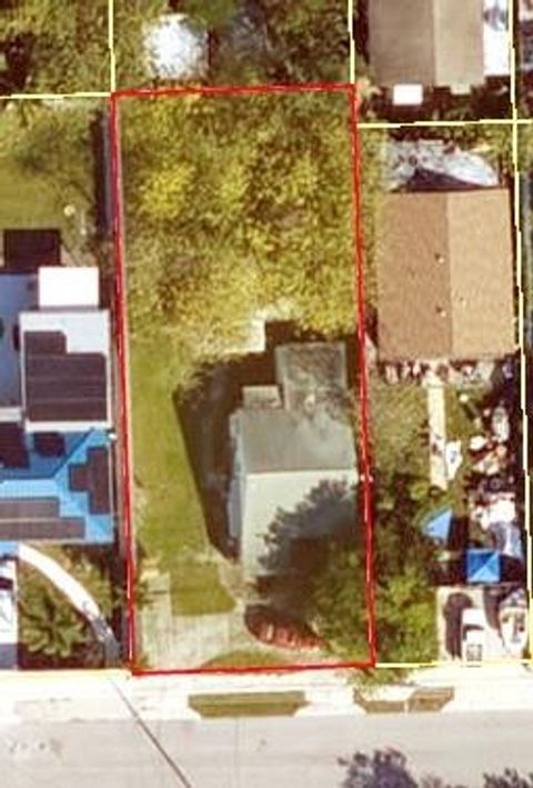 719 NE 37th Street Oakland Park FL 33334