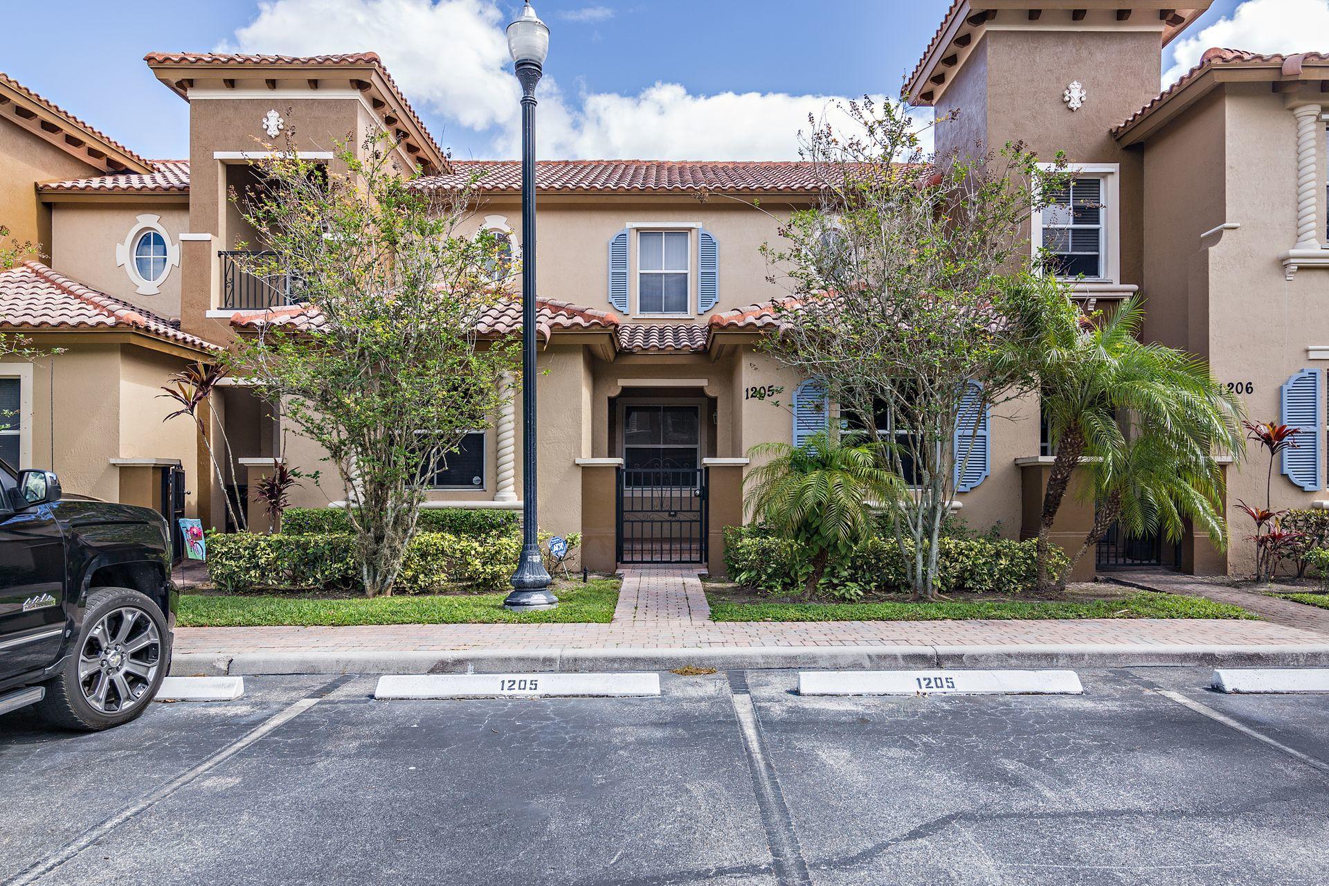 LINKS AT EMERALD DUNES CONDO - Residential