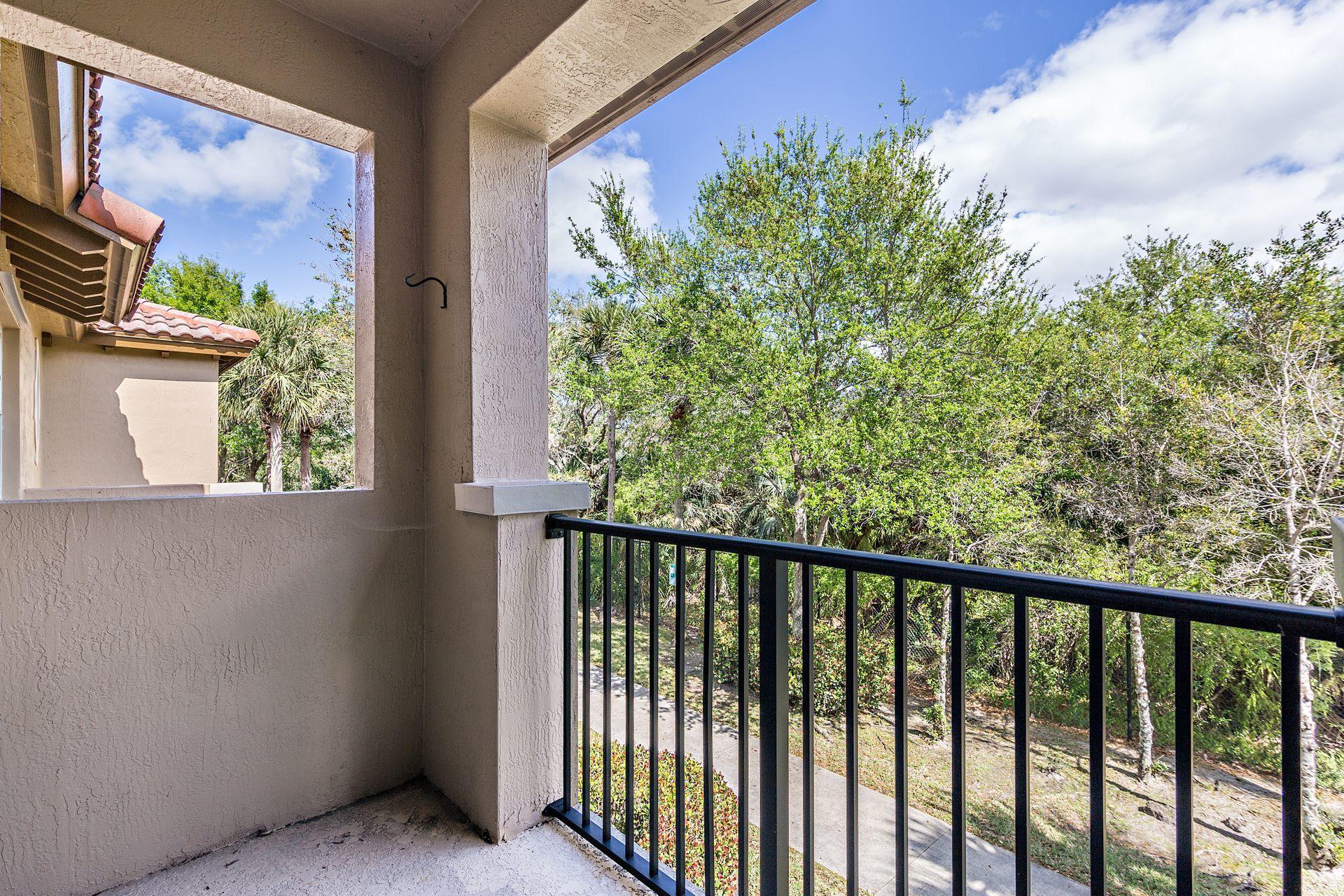 LINKS AT EMERALD DUNES CONDO - Residential