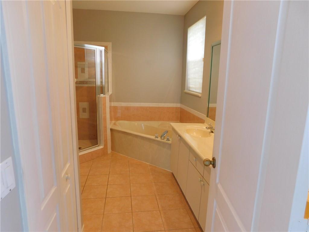Pod 6 At Monarch Lakes 16 - Residential