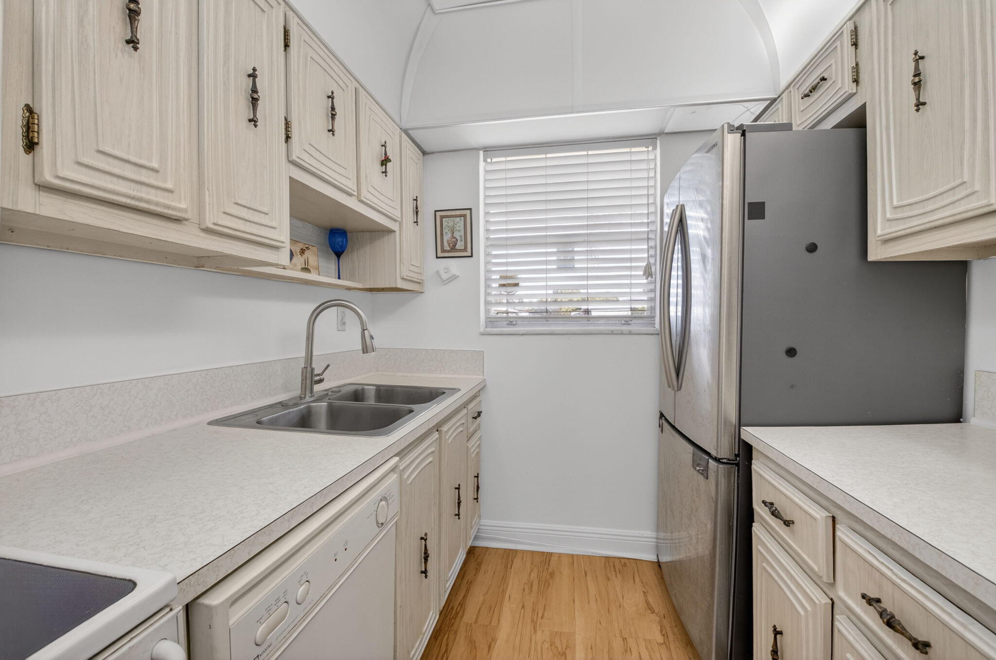 HIGH POINT OF DELRAY BEACH CONDO SEC I - Residential Lease