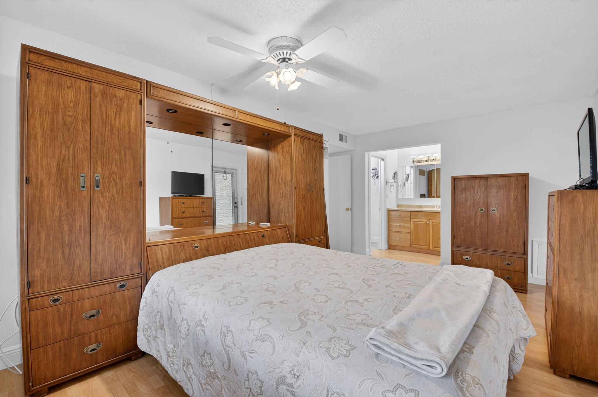 HIGH POINT OF DELRAY BEACH CONDO SEC I - Residential Lease