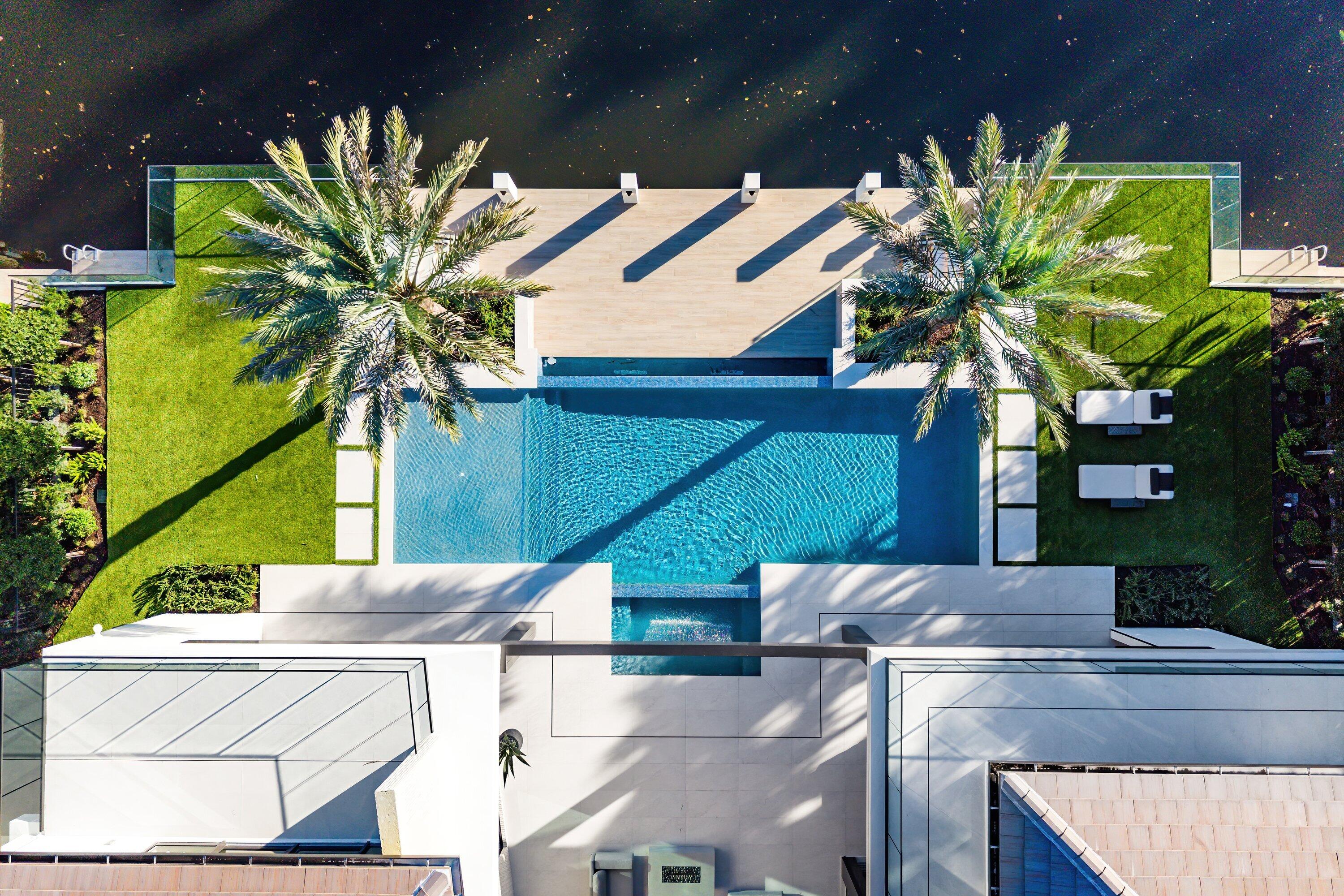 ROYAL PALM YACHT & COUNTRY CLUB - Residential