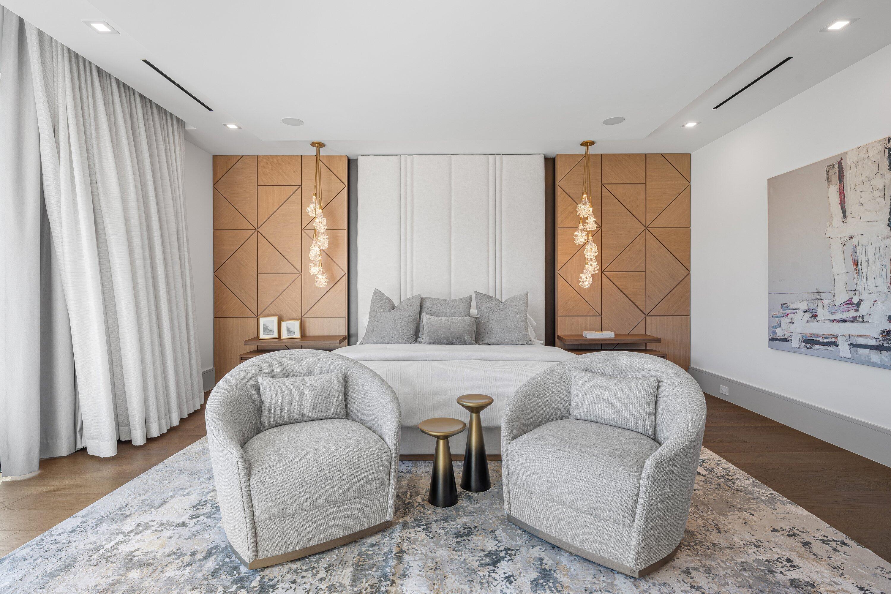 ROYAL PALM YACHT & COUNTRY CLUB - Residential