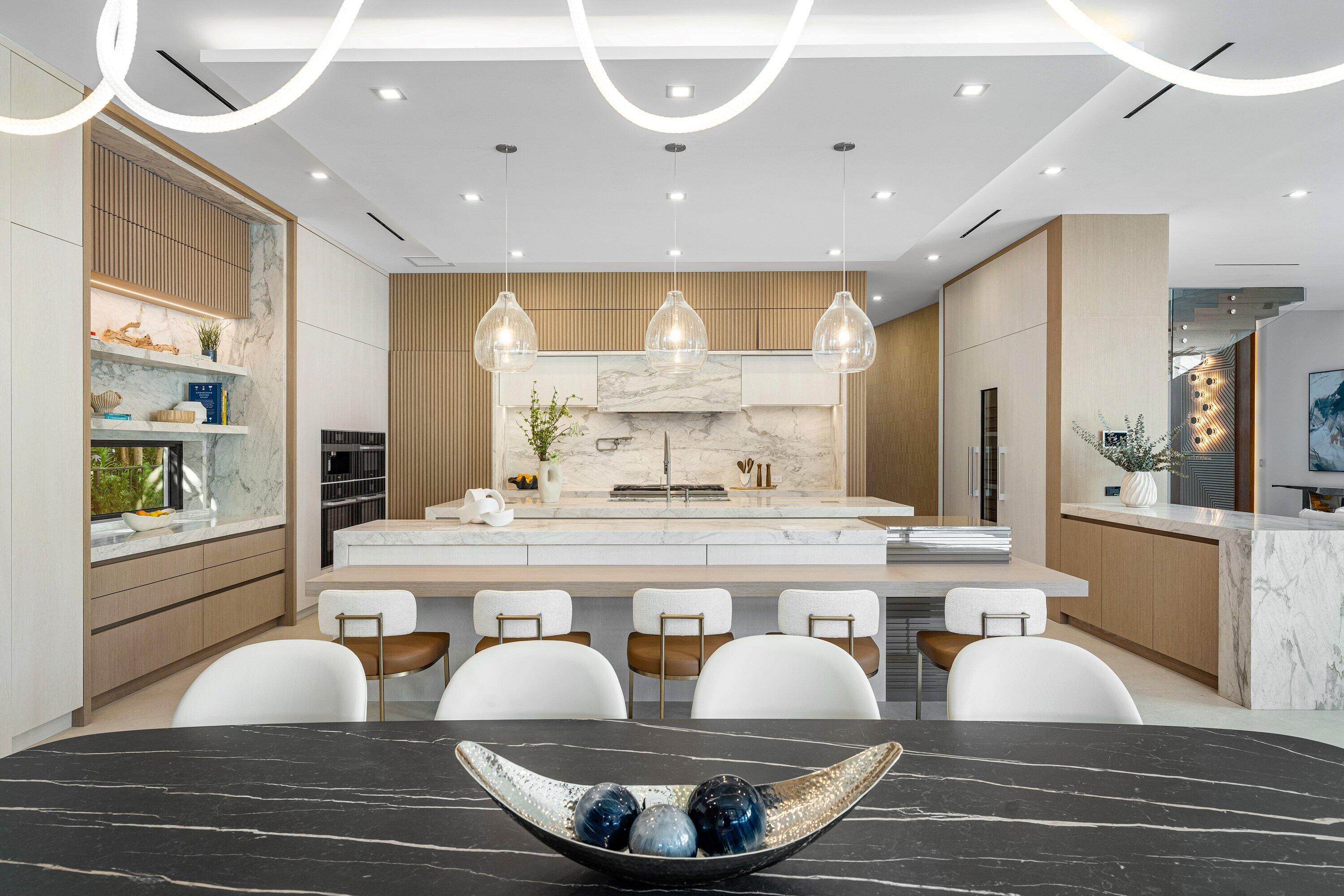 ROYAL PALM YACHT & COUNTRY CLUB - Residential