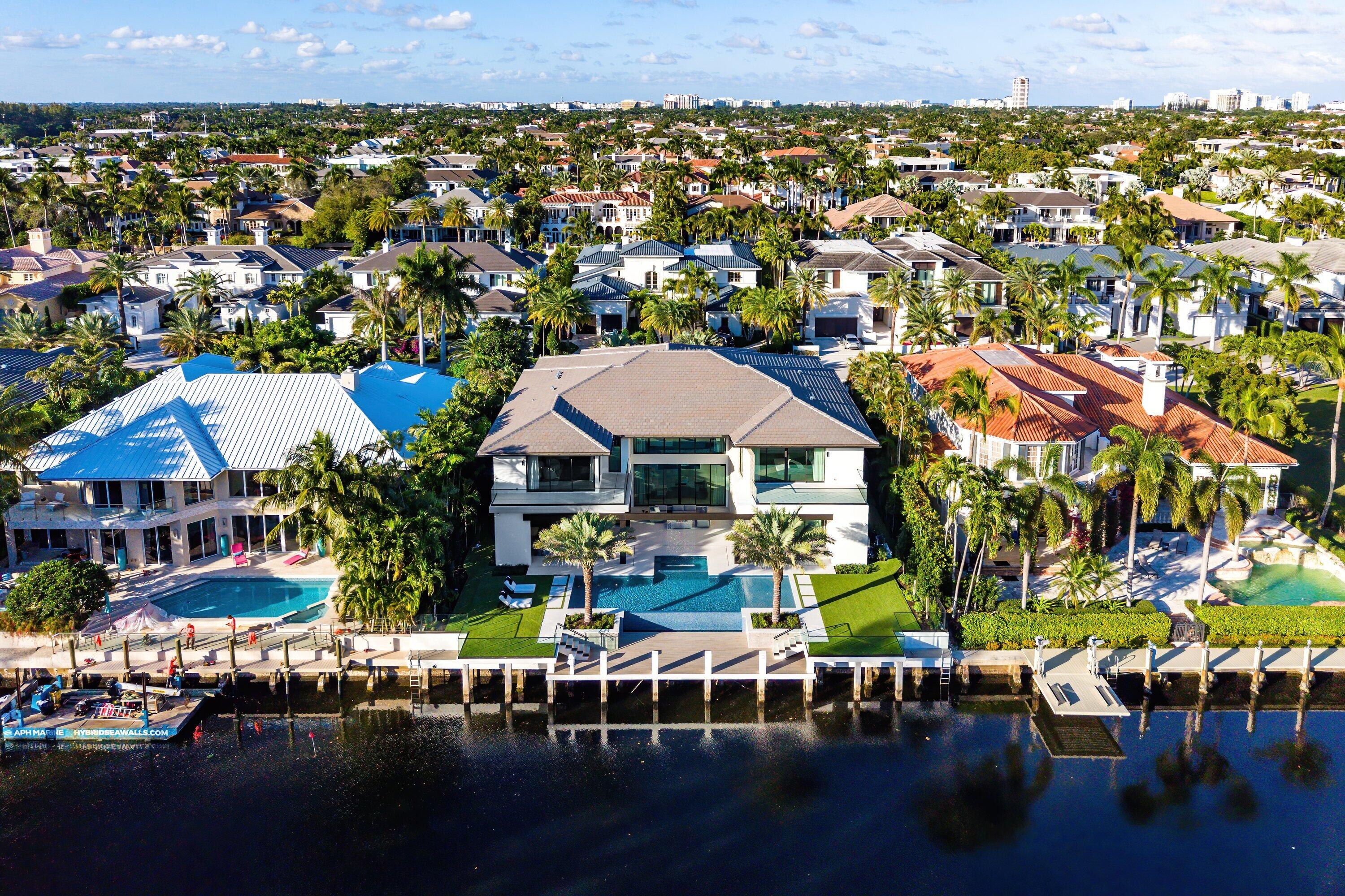 ROYAL PALM YACHT & COUNTRY CLUB - Residential