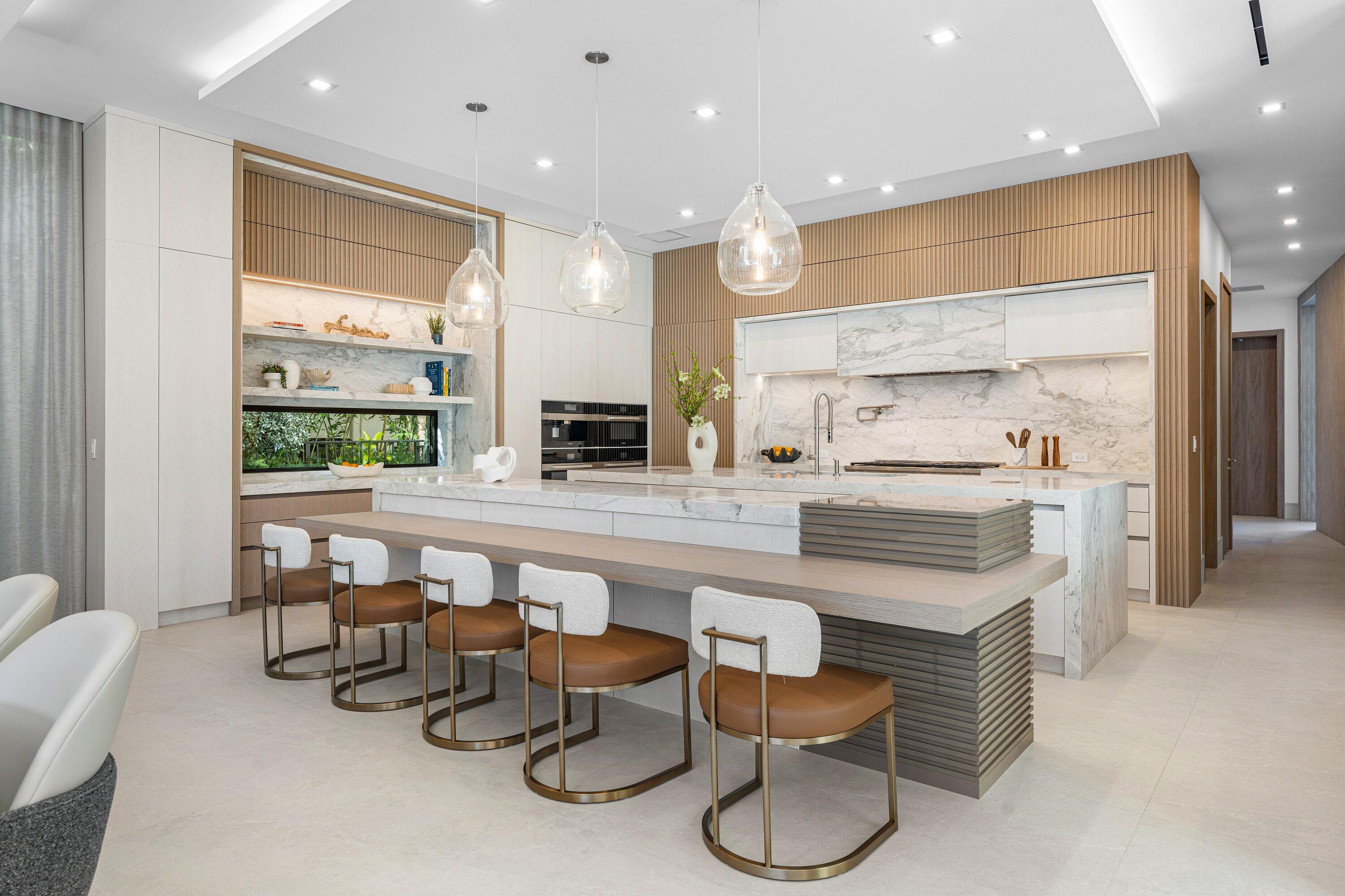 ROYAL PALM YACHT & COUNTRY CLUB - Residential