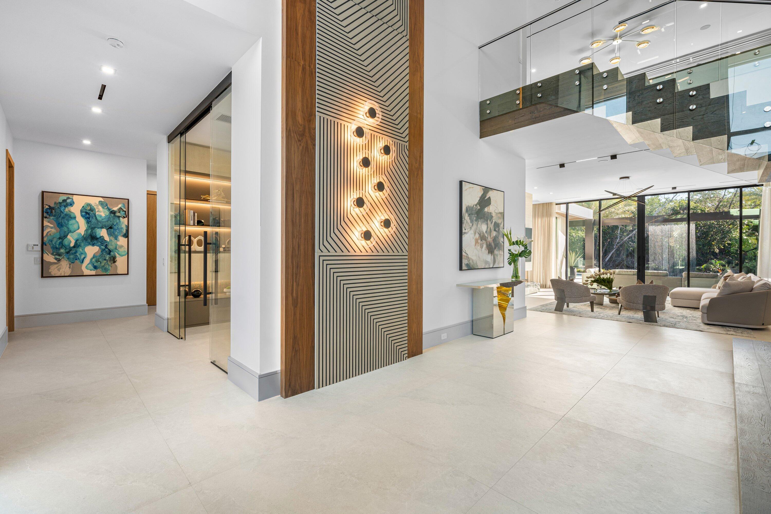 ROYAL PALM YACHT & COUNTRY CLUB - Residential