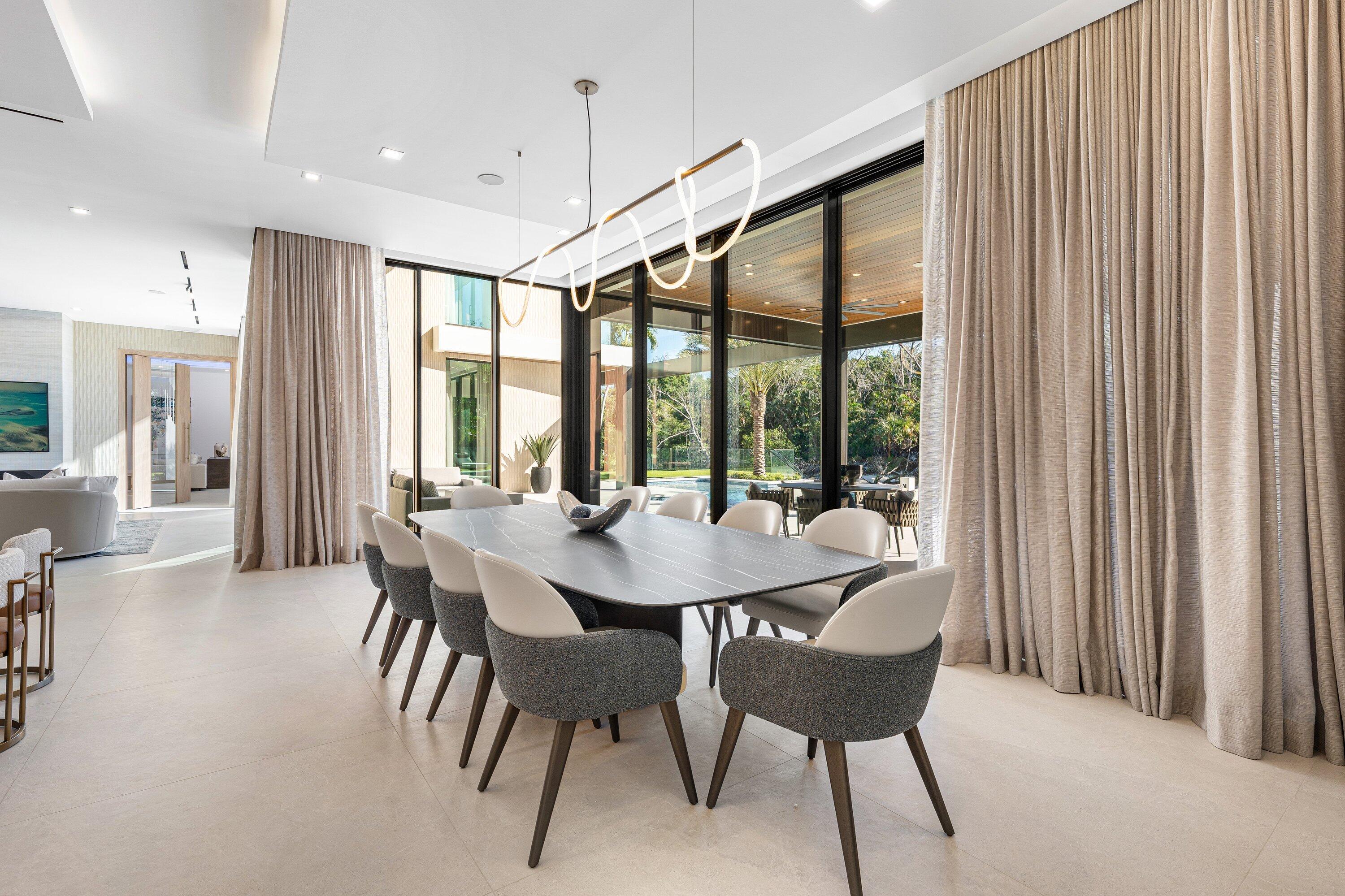 ROYAL PALM YACHT & COUNTRY CLUB - Residential