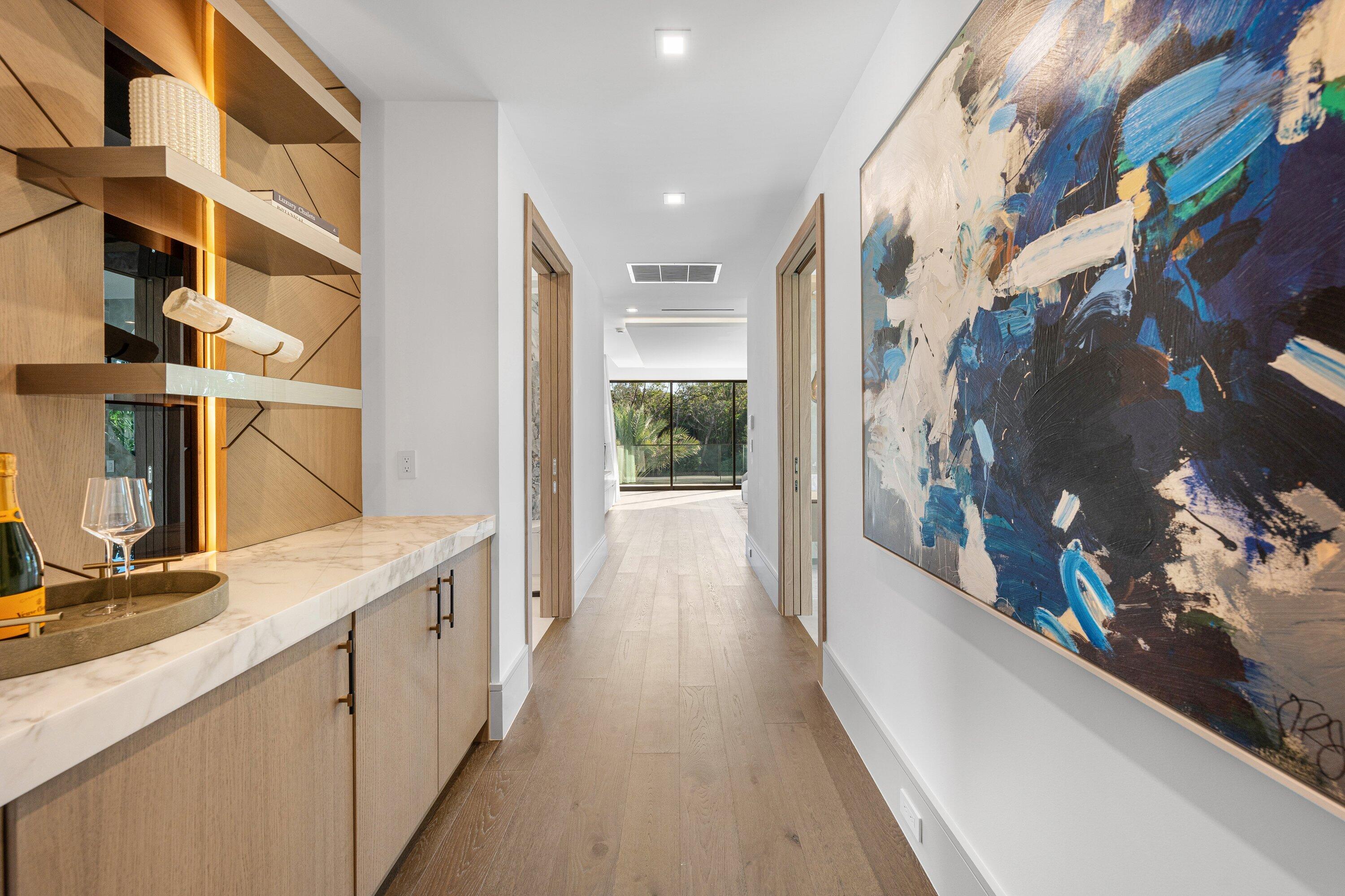 ROYAL PALM YACHT & COUNTRY CLUB - Residential