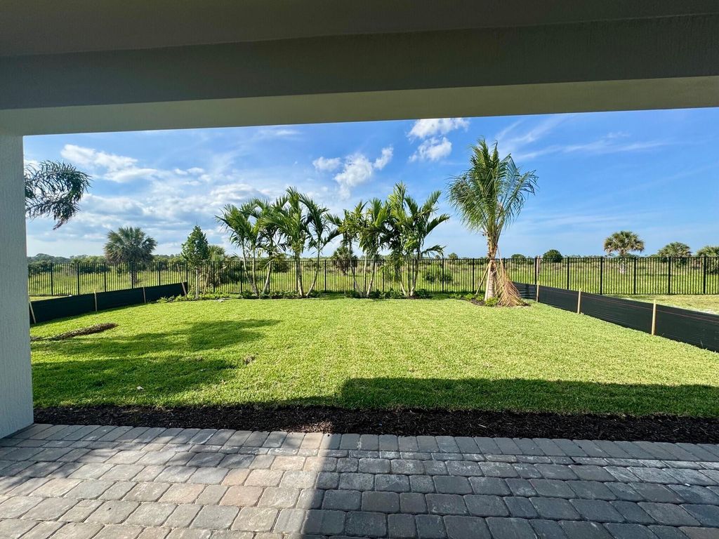 Photo of 10676 Northbrook Circle #Whitestone 26, Palm Beach Gardens, FL 33412 (MLS # B26012838)