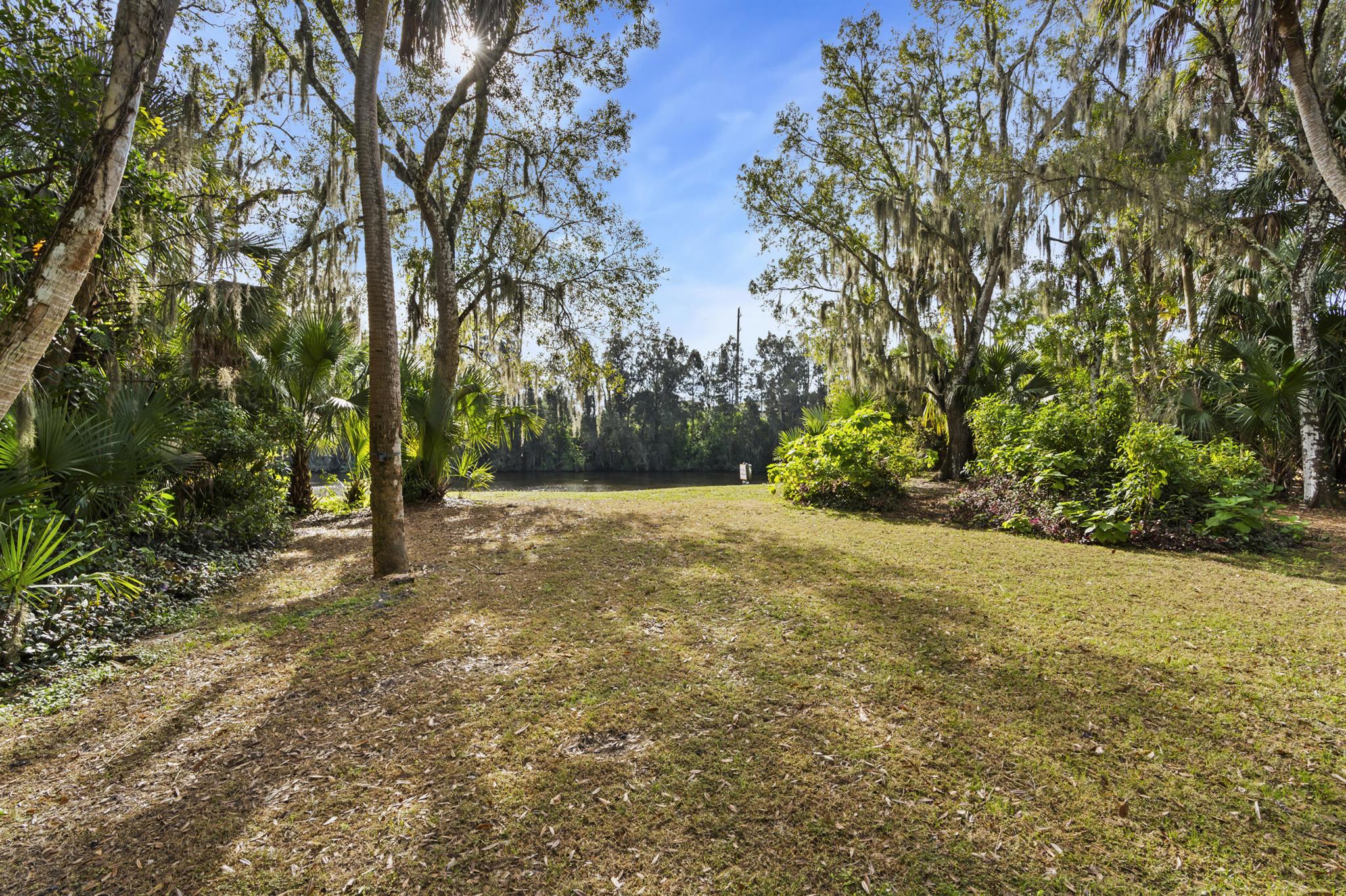 RIVER OAKS (INDIANTOWN) - Land