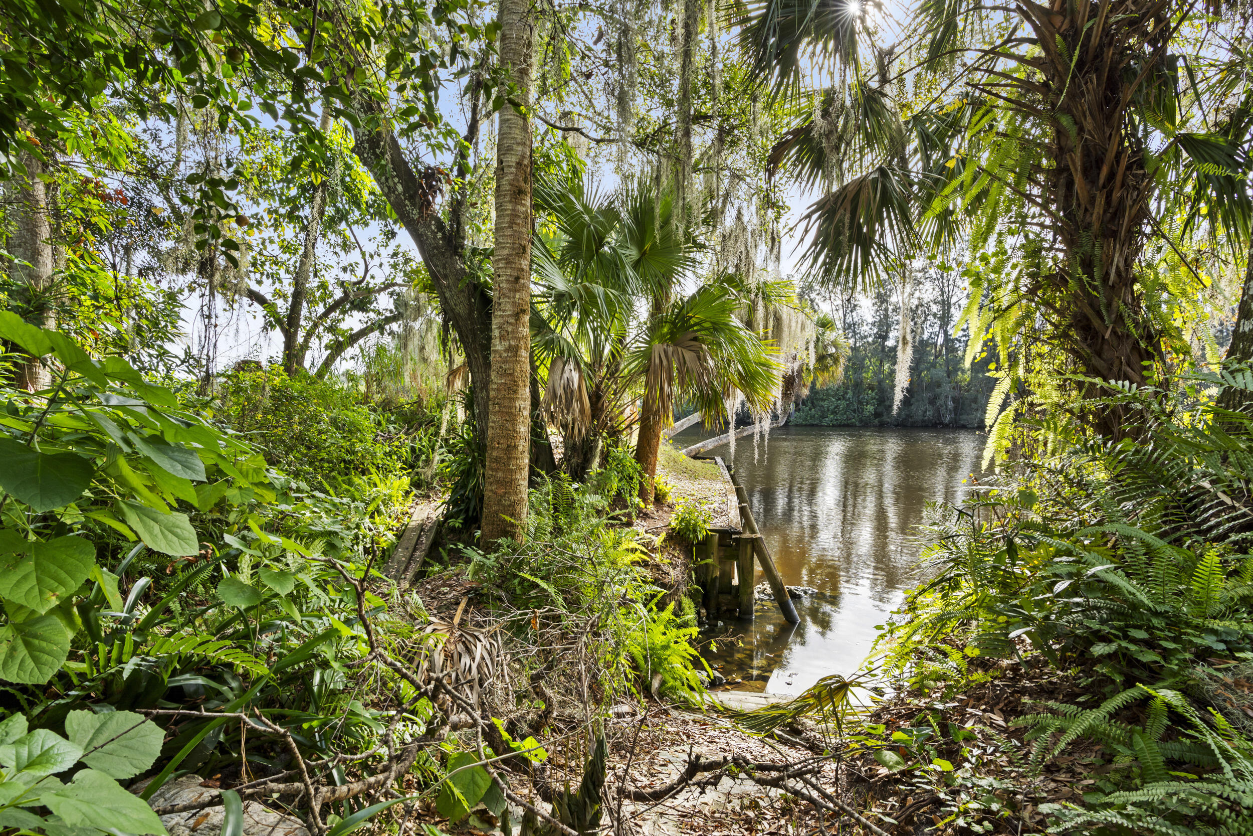 RIVER OAKS (INDIANTOWN) - Land