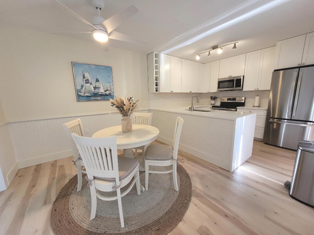 Photo of 2525 25th Court, Jupiter, FL 33477 (MLS # R10933169)