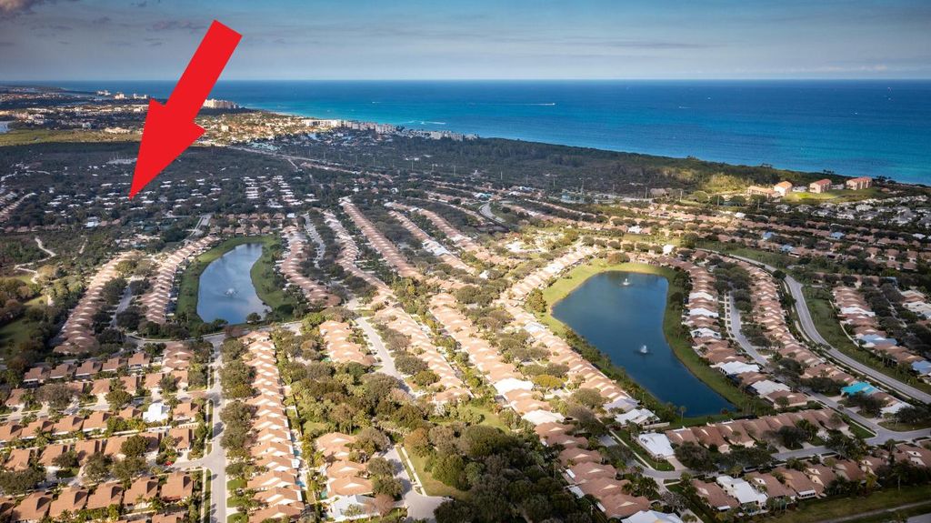 Photo of 2525 25th Court, Jupiter, FL 33477 (MLS # R10933169)