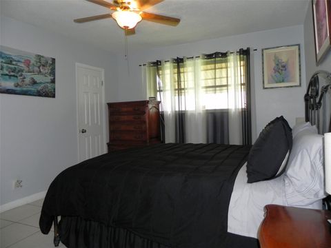 Single Family Residence in Hollywood FL 3123 Liberty St St 38.jpg