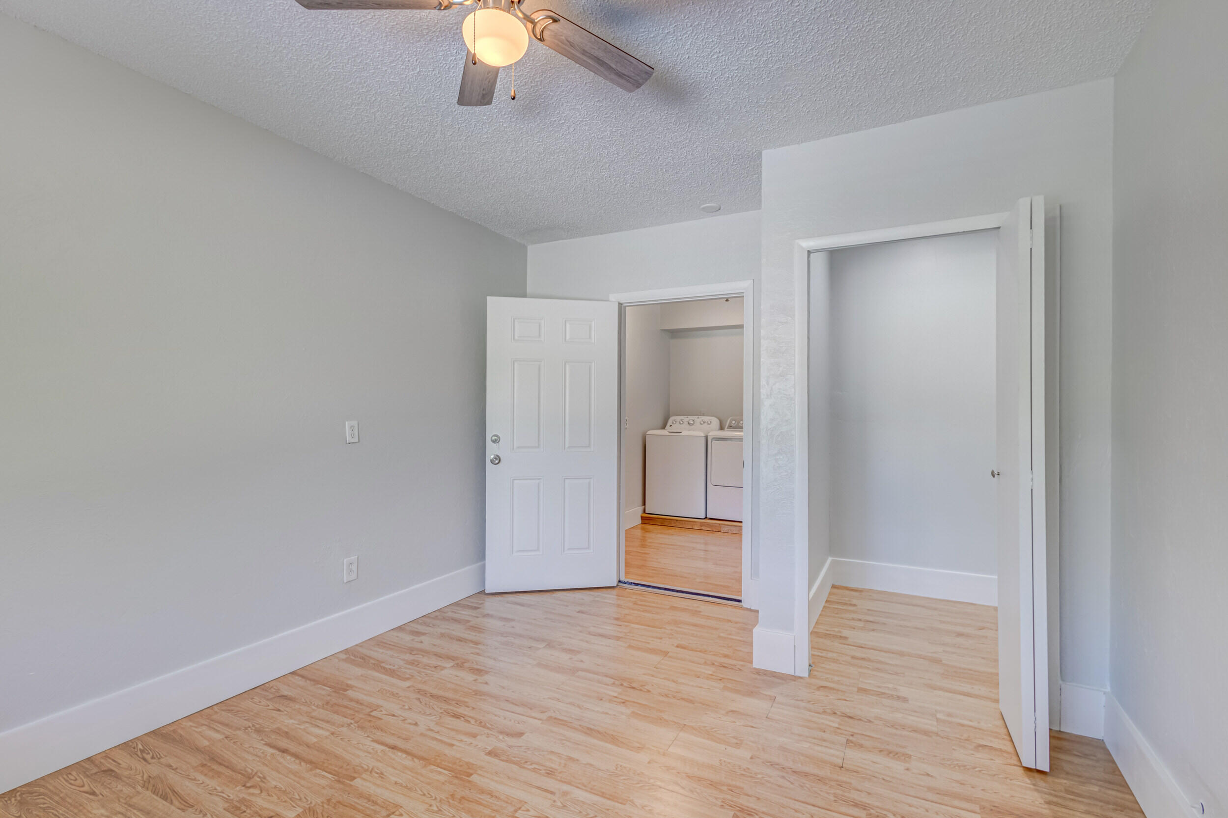 Palm Beach Country Estates - Residential