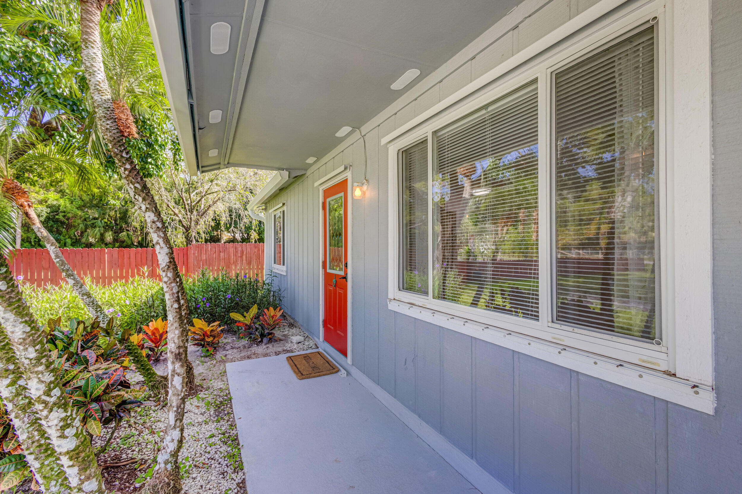 Palm Beach Country Estates - Residential