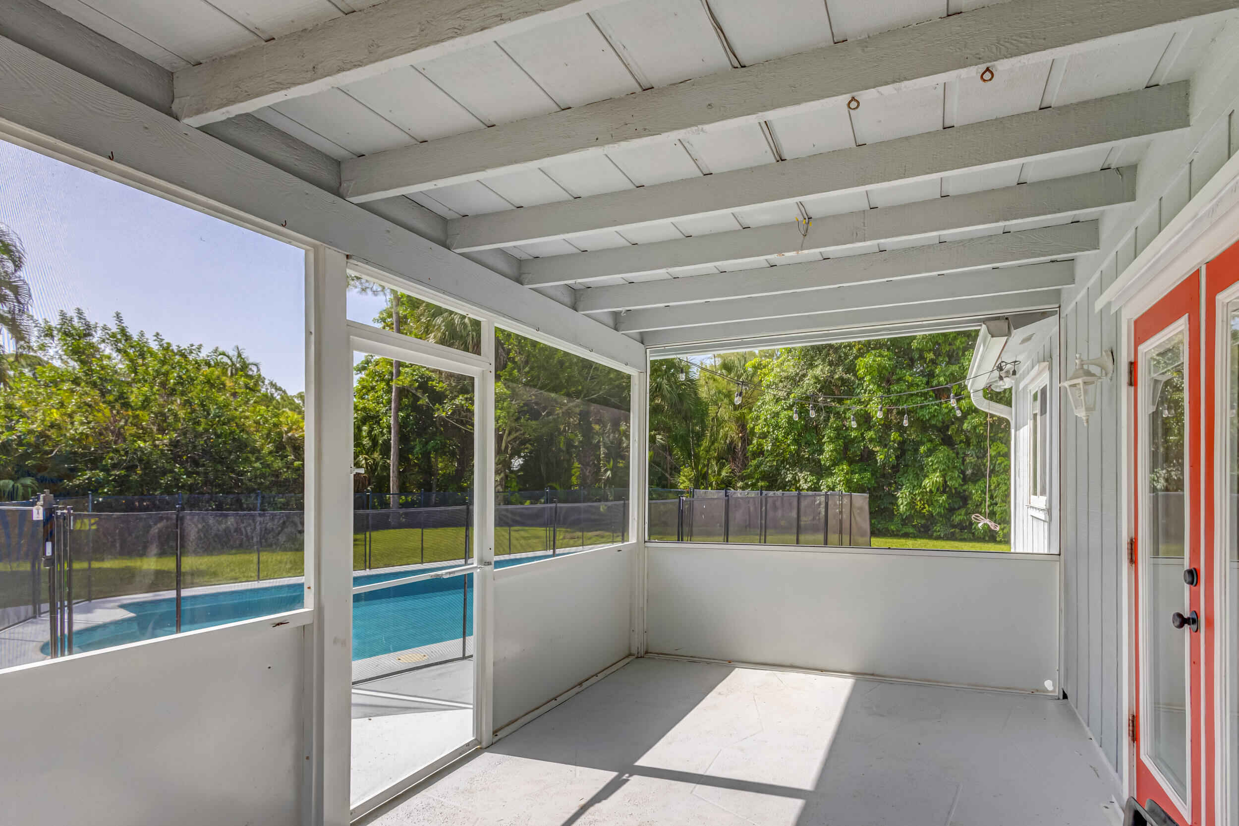 Palm Beach Country Estates - Residential