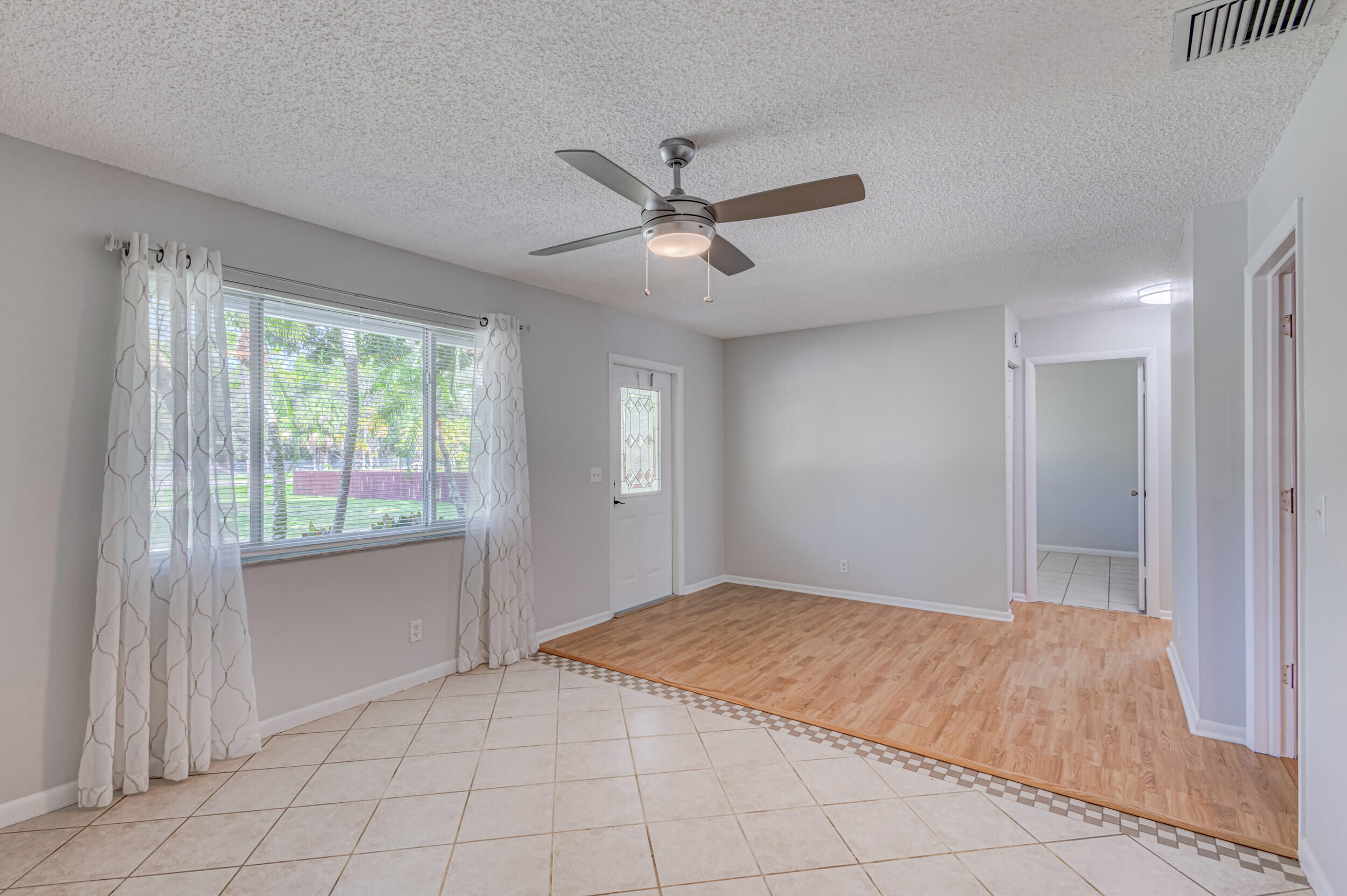 Palm Beach Country Estates - Residential