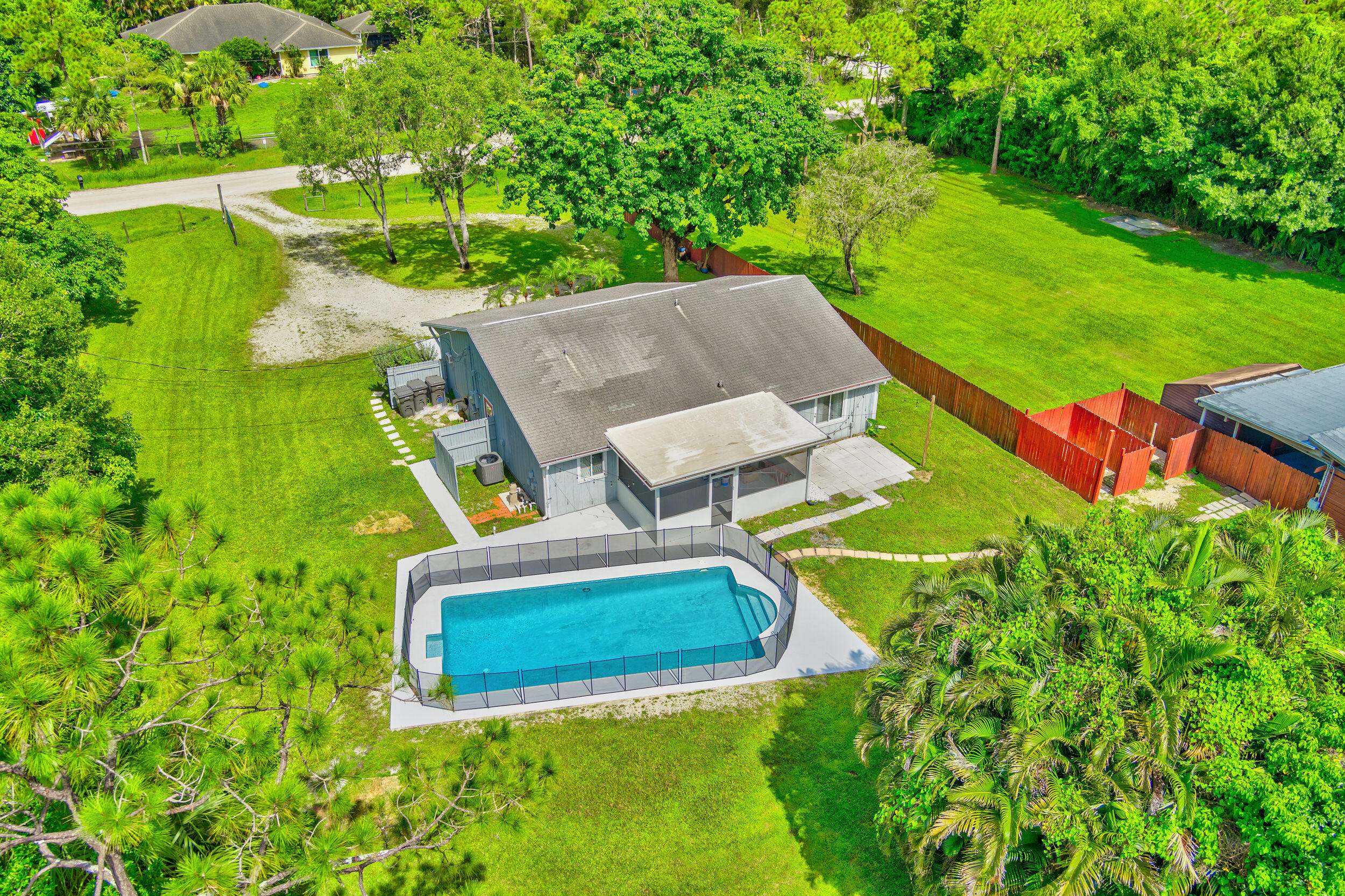 Palm Beach Country Estates - Residential