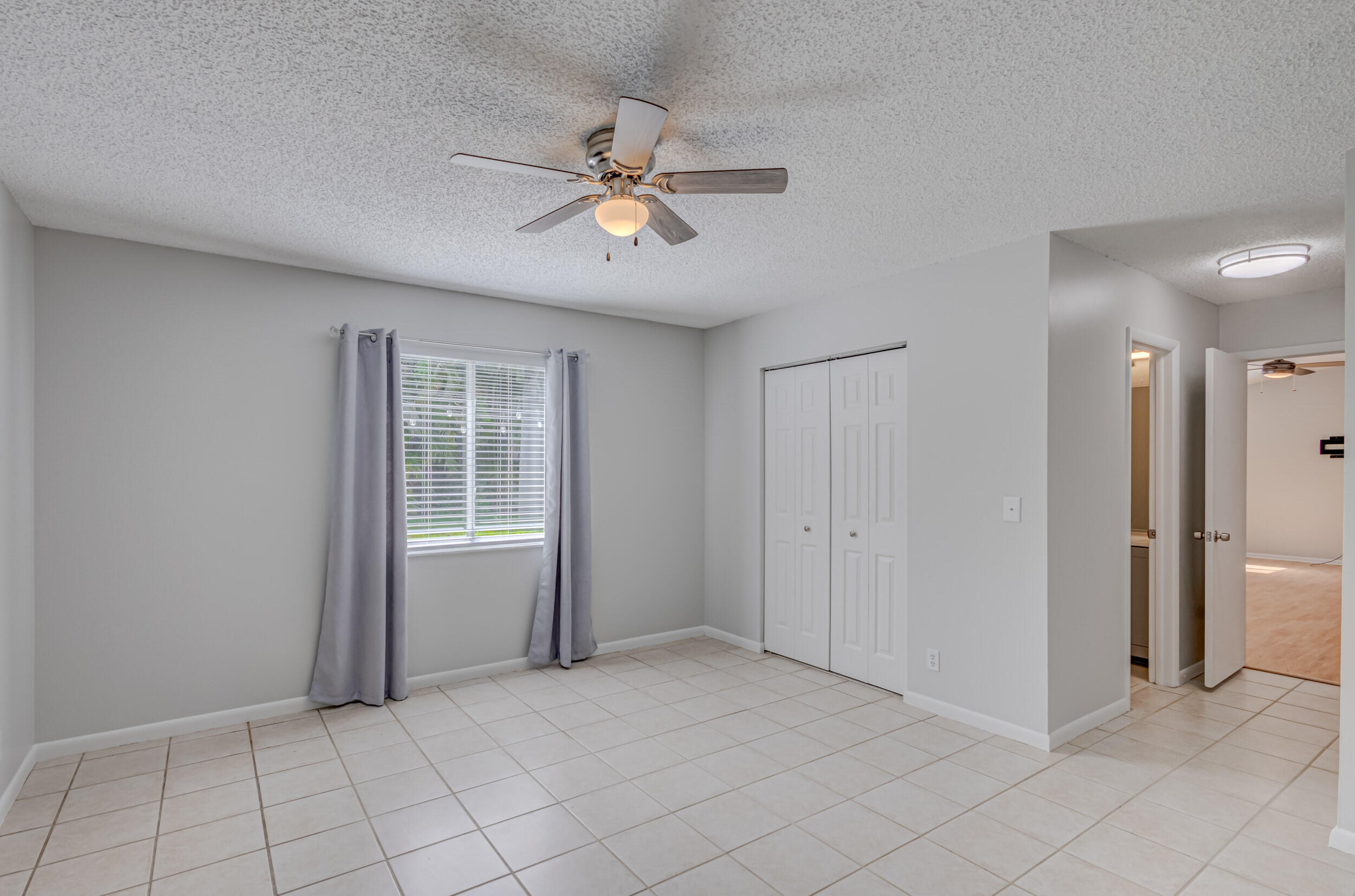 Palm Beach Country Estates - Residential