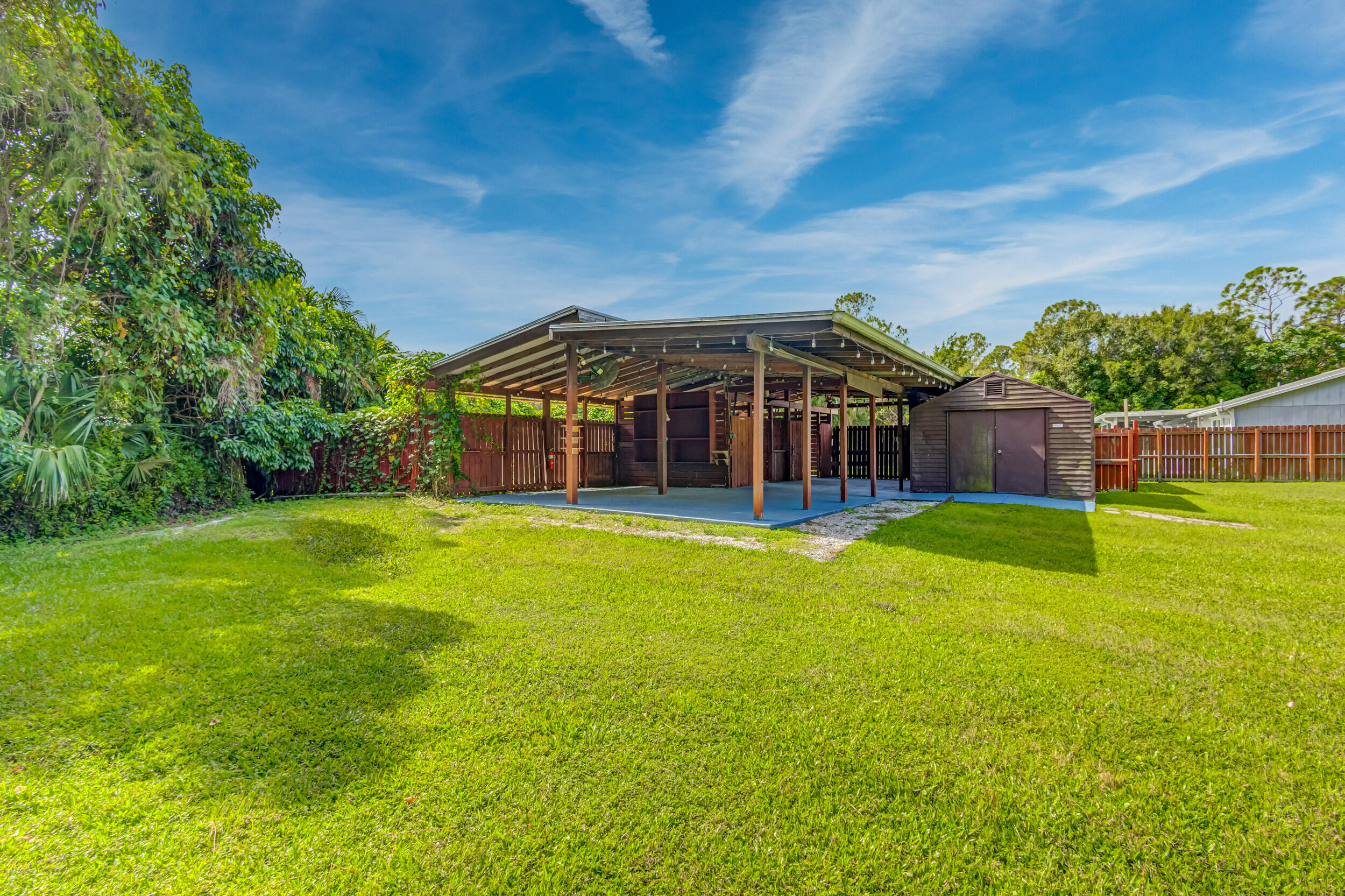 Palm Beach Country Estates - Residential