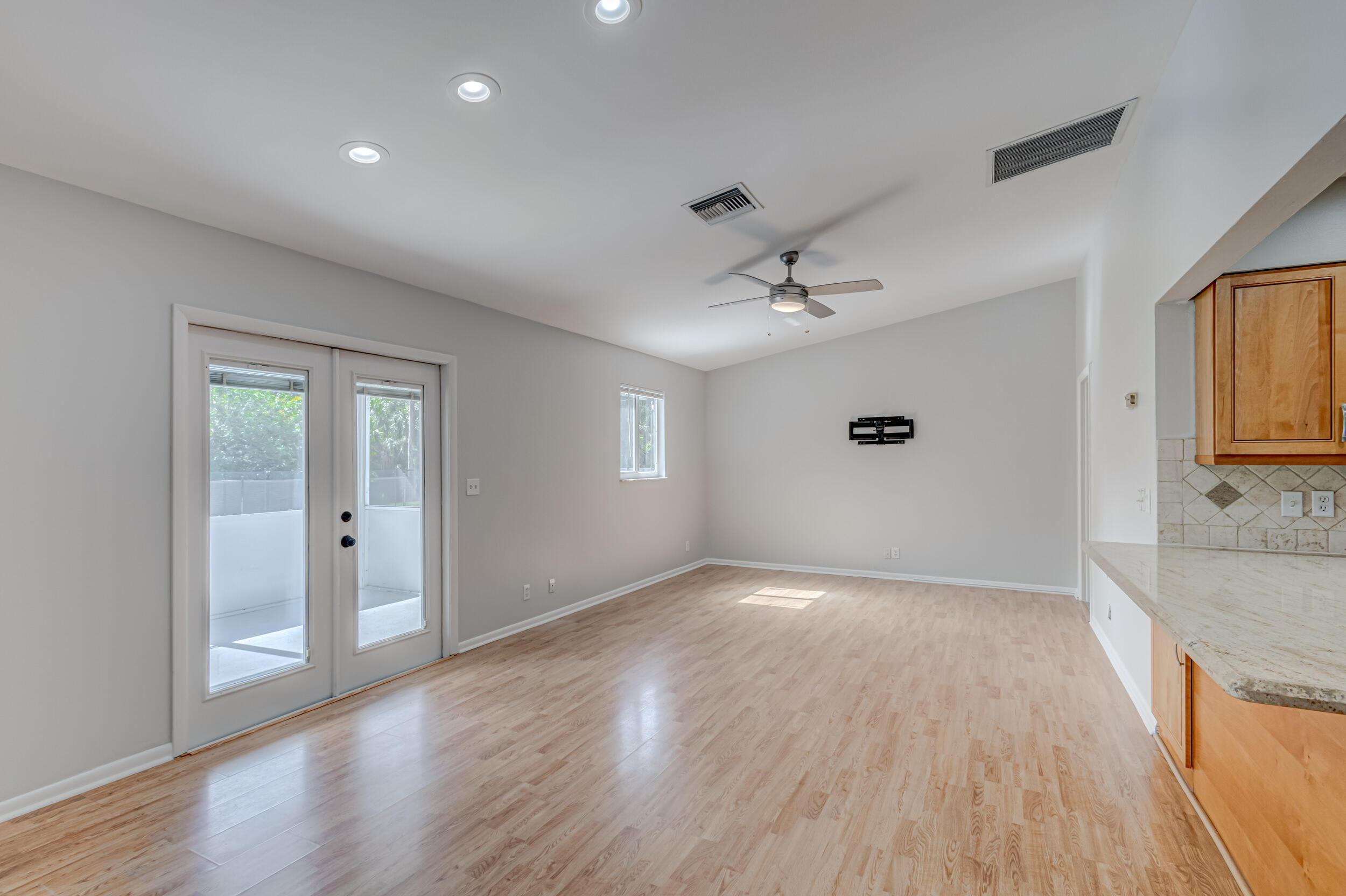 Palm Beach Country Estates - Residential