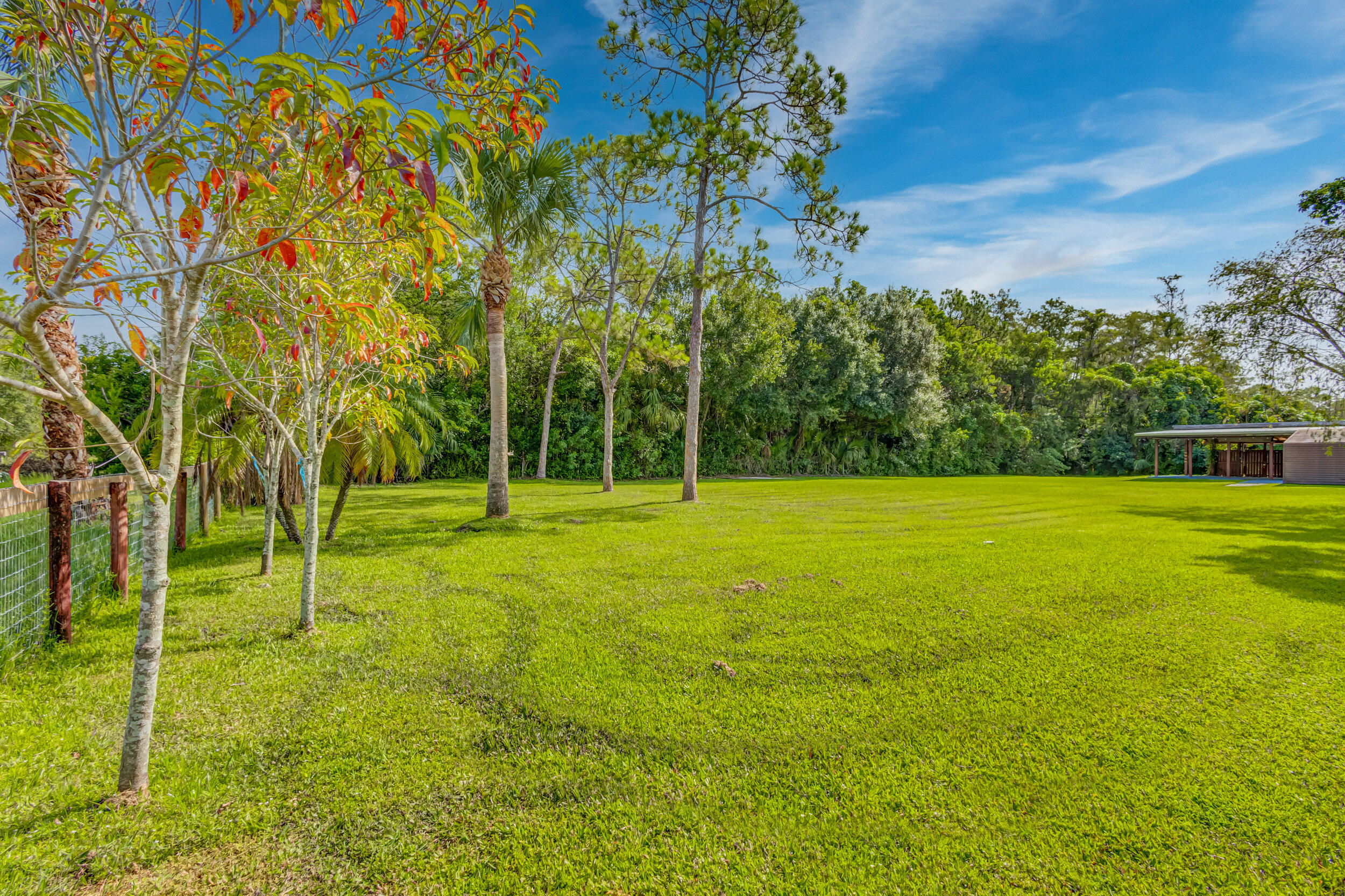 Palm Beach Country Estates - Residential