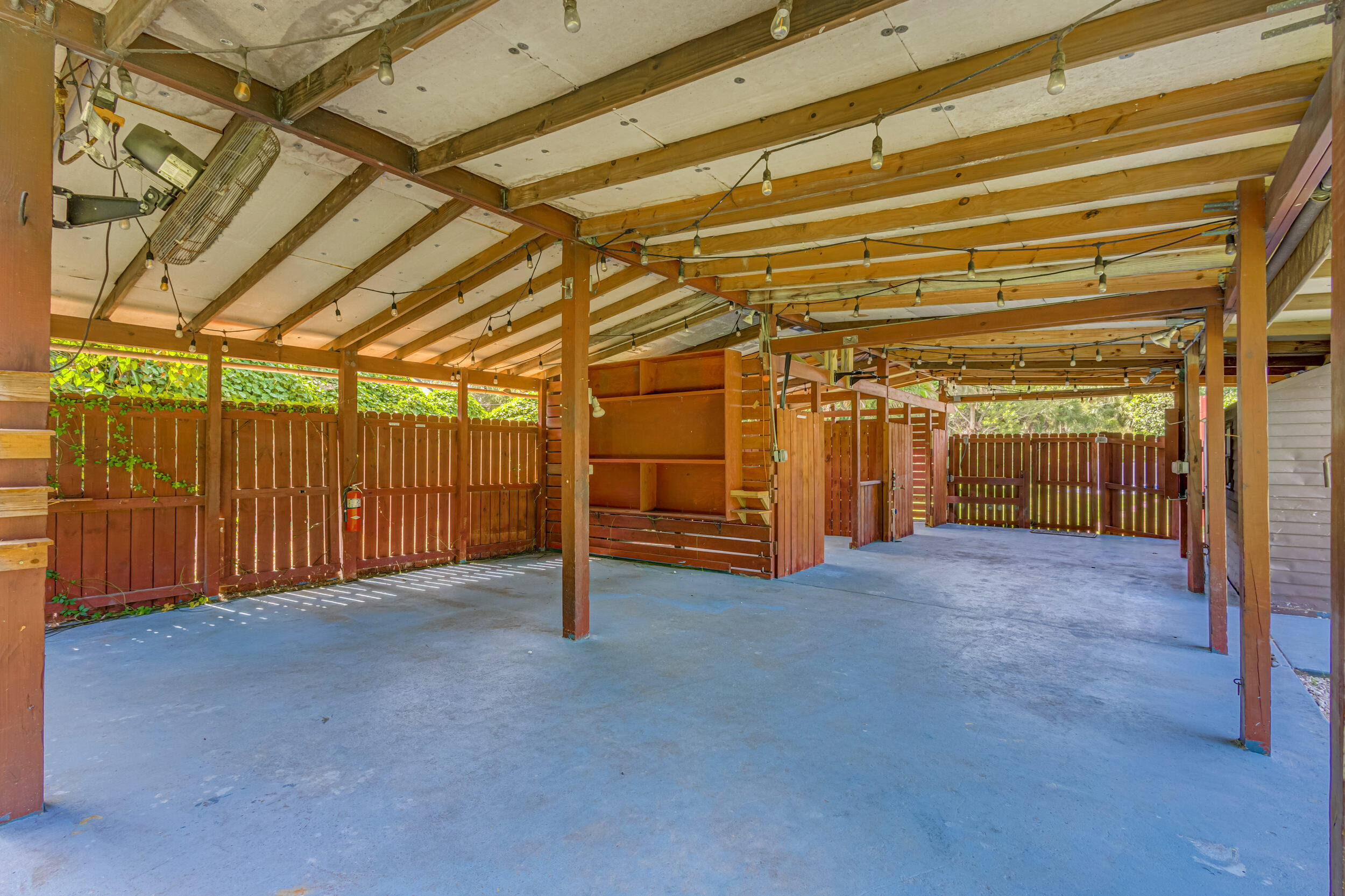 Palm Beach Country Estates - Residential