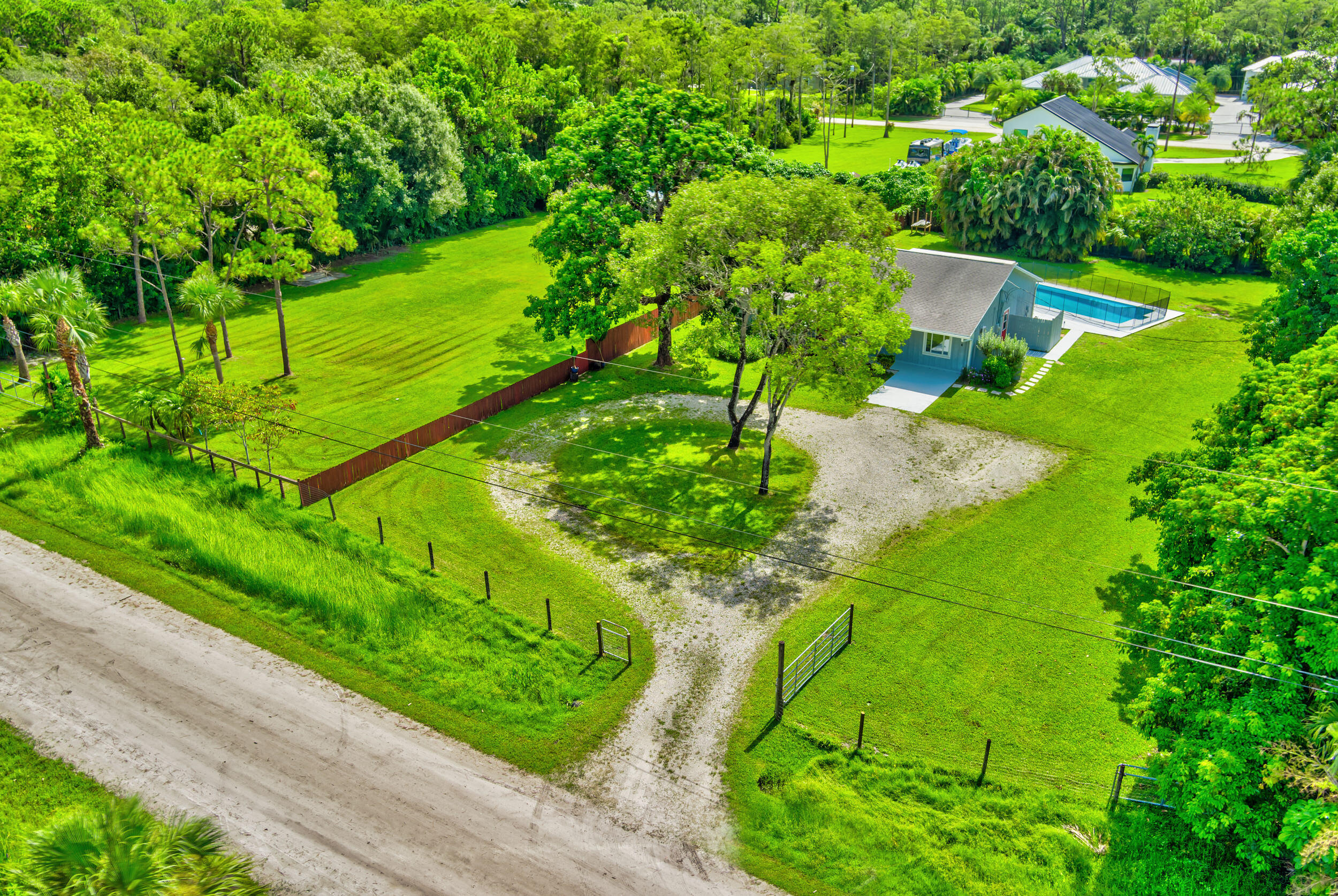 Palm Beach Country Estates - Residential