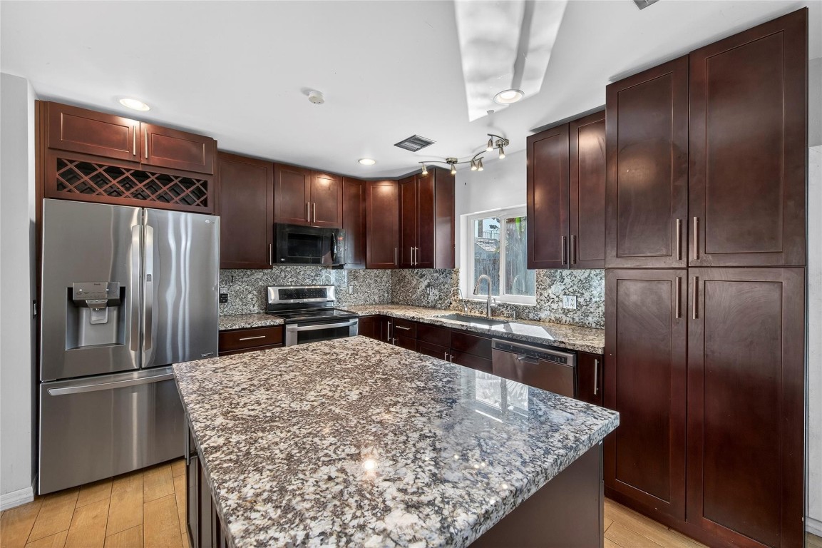 PALM-AIRE VILLAGE SECTION - Residential