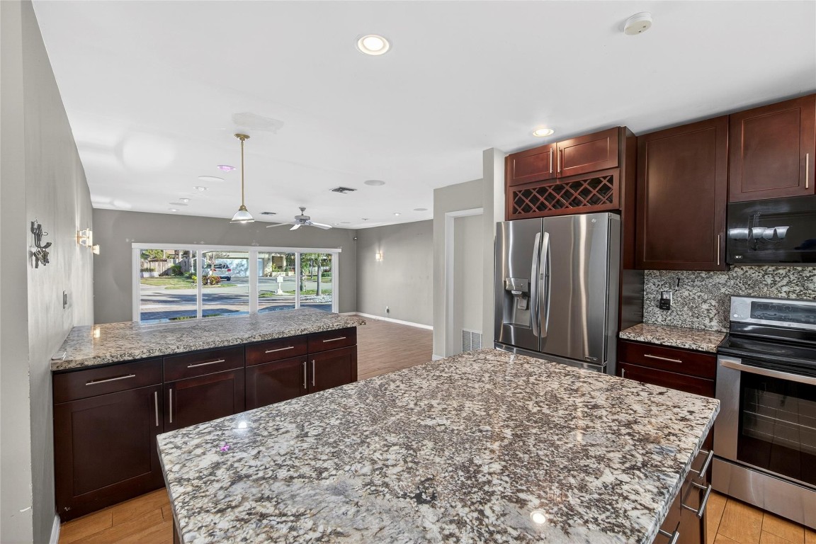 PALM-AIRE VILLAGE SECTION - Residential