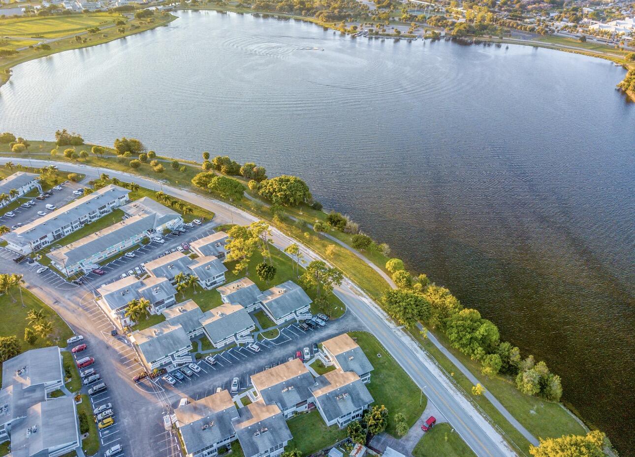 LAKESIDE POINT APT 1 CONDO - Residential