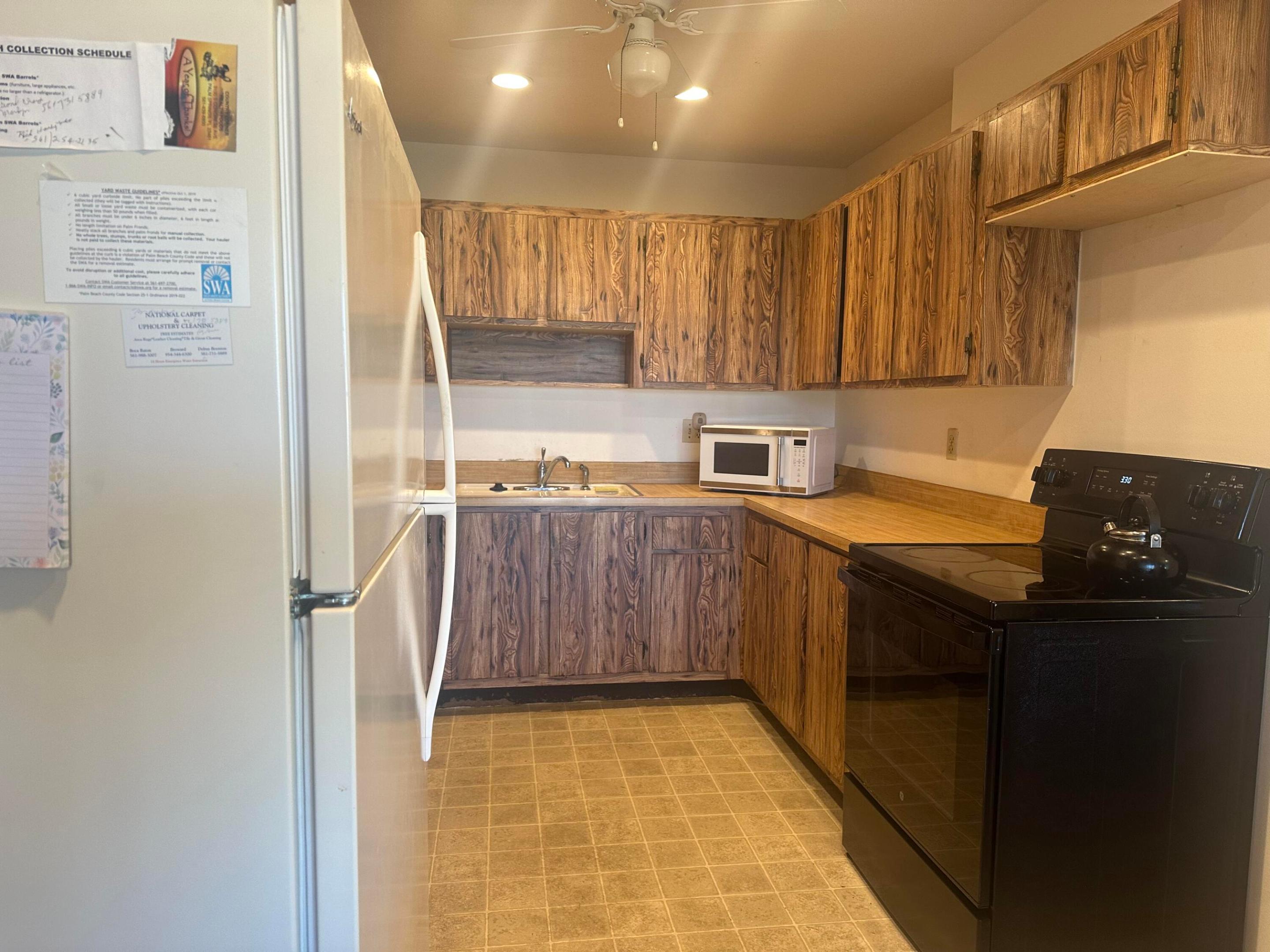 2886 Fernley Drive E 85