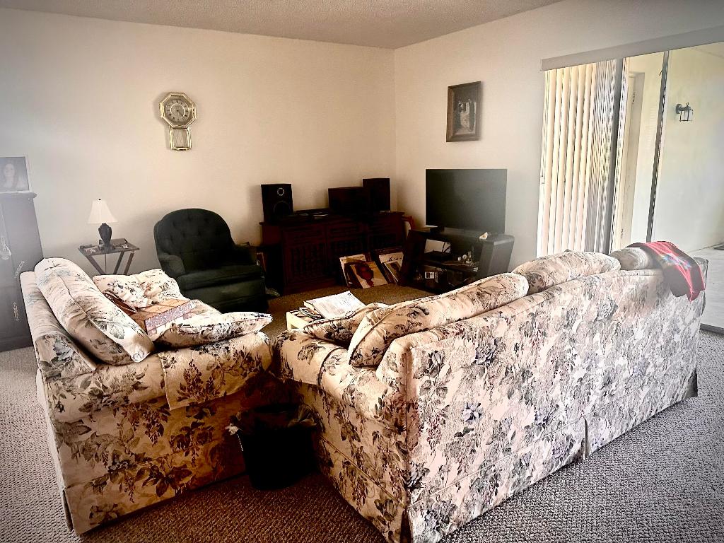 2886 Fernley Drive E 85