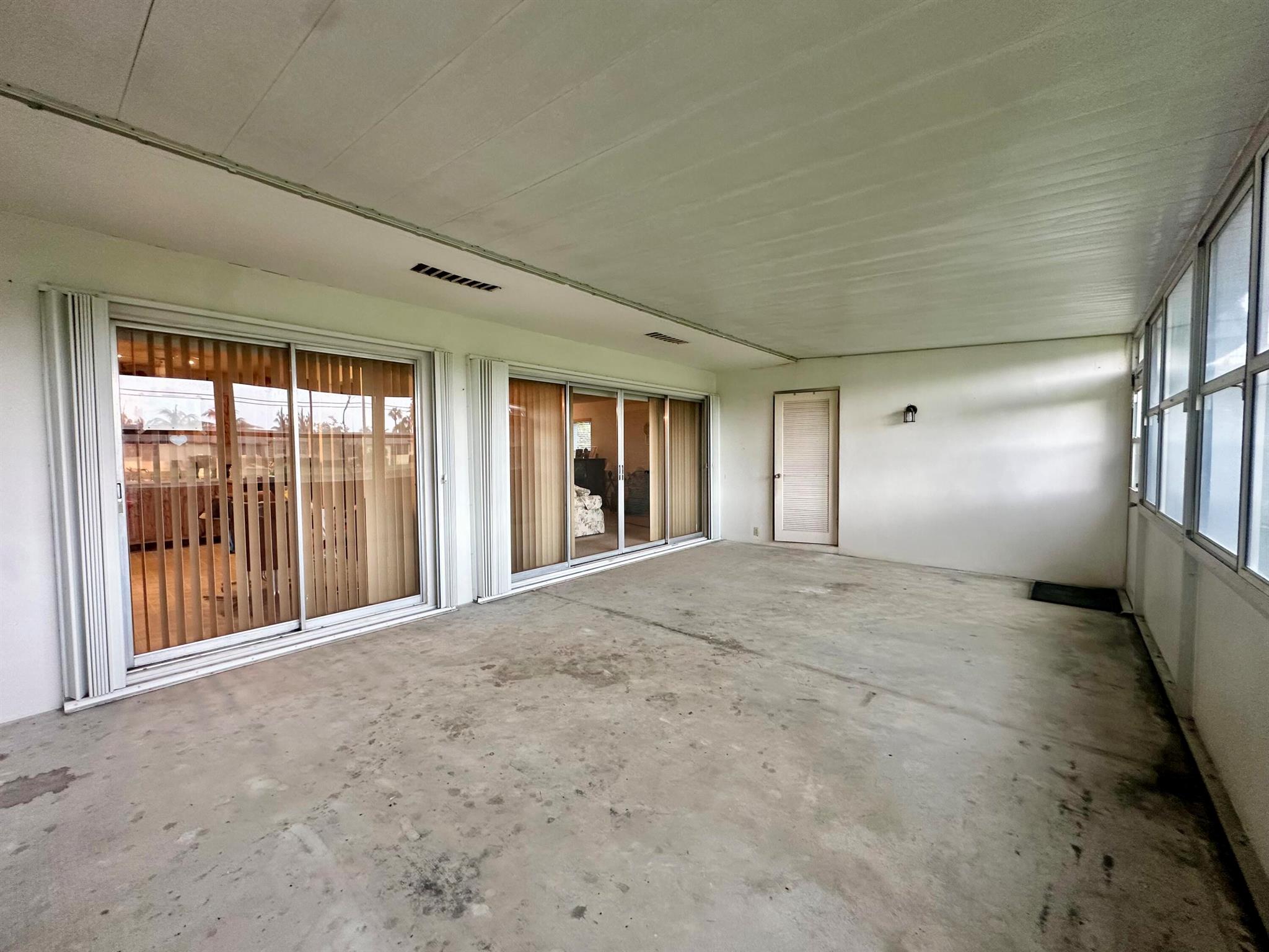 2886 Fernley Drive E 85