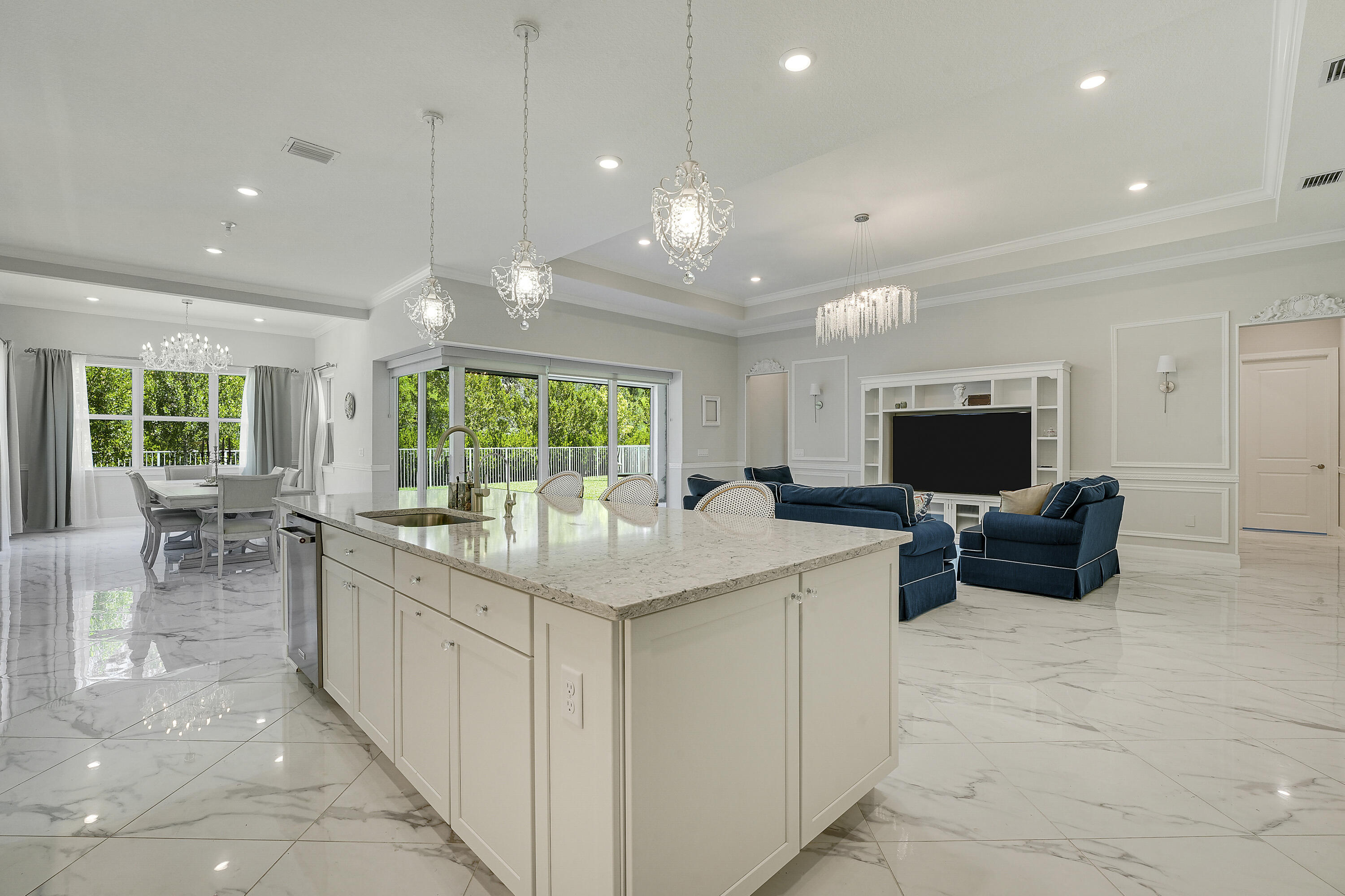 5320 Blue Reed Lane