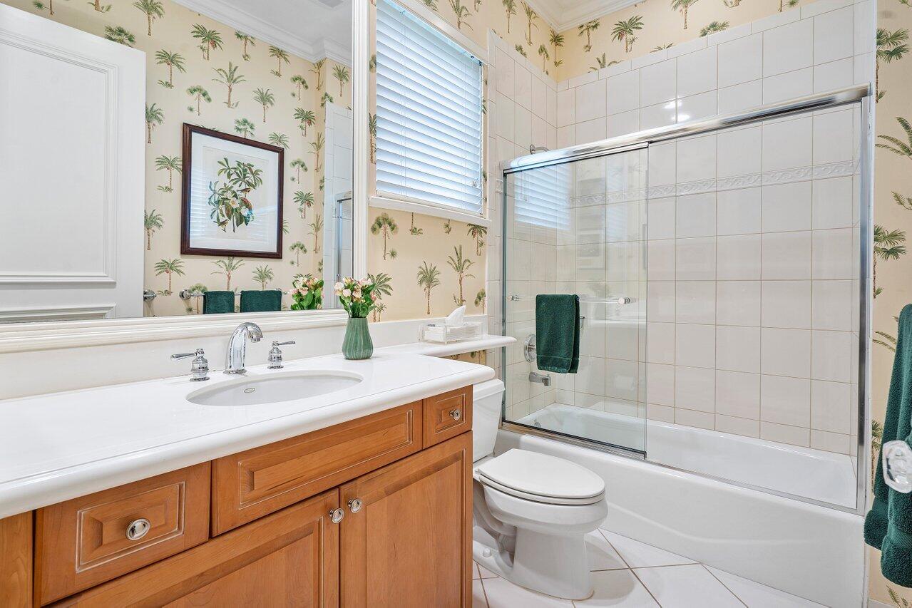 HARBOUR ISLES - Residential