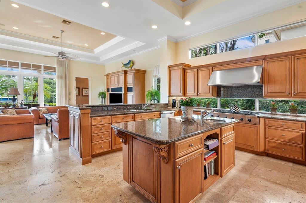 HARBOUR ISLES - Residential