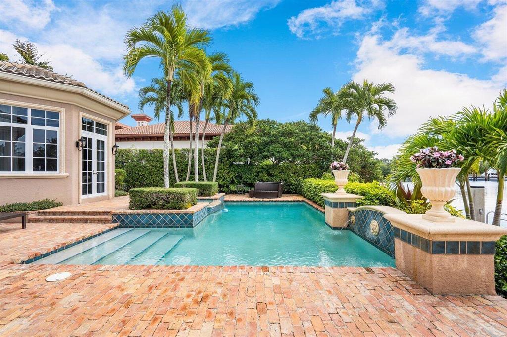 HARBOUR ISLES - Residential