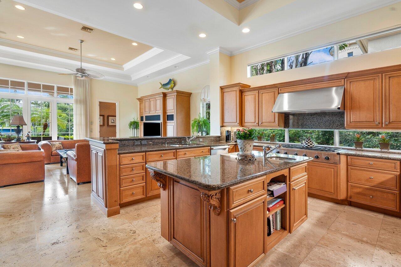 HARBOUR ISLES - Residential