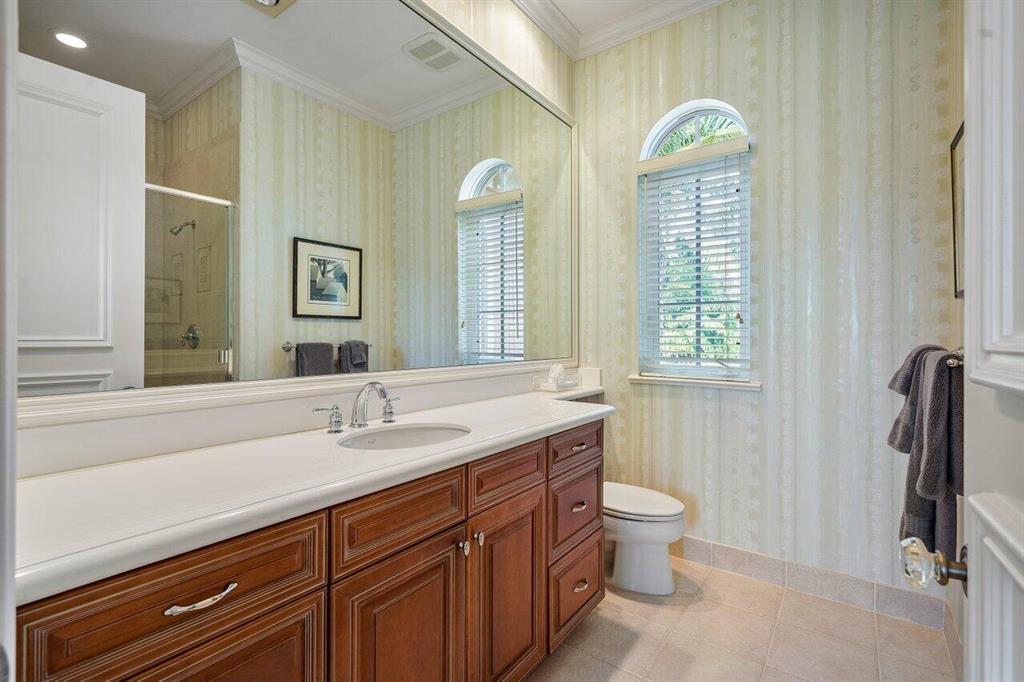 HARBOUR ISLES - Residential