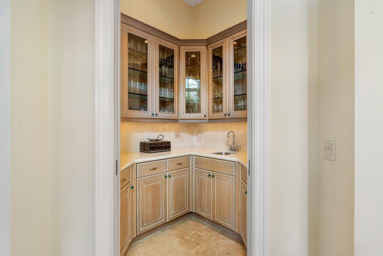 HARBOUR ISLES - Residential