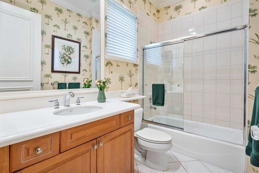 HARBOUR ISLES - Residential