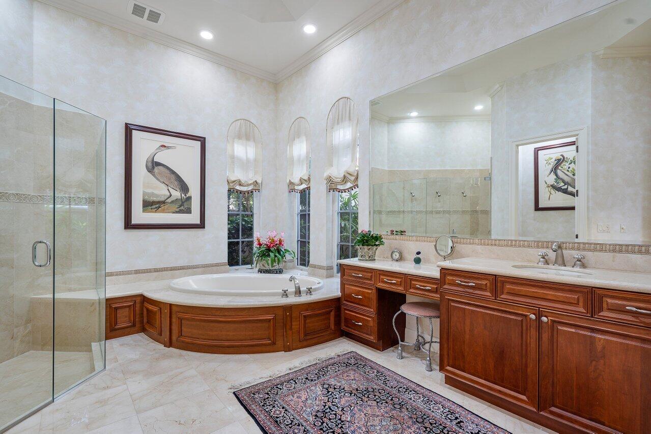 HARBOUR ISLES - Residential